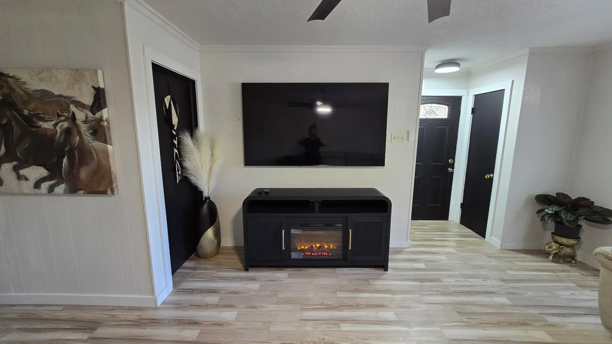 Single Family Residence For Sale in Dallas County , 1415 Gillette Street, Dallas, Texas 75217, 4 Bedrooms, 3 Bathrooms, 2 Garage spaces, 2,800 Sqft, built in 1957, Price $350,000, mls#21329589, Real Estate Agent in Dallas, Homes For Sale in Dallas county, Homes For Sale in Dallas, Realtor in Dallas Texas, Real Estate Brokerage Independent Realty Texas, Luminita Cordes Realtor