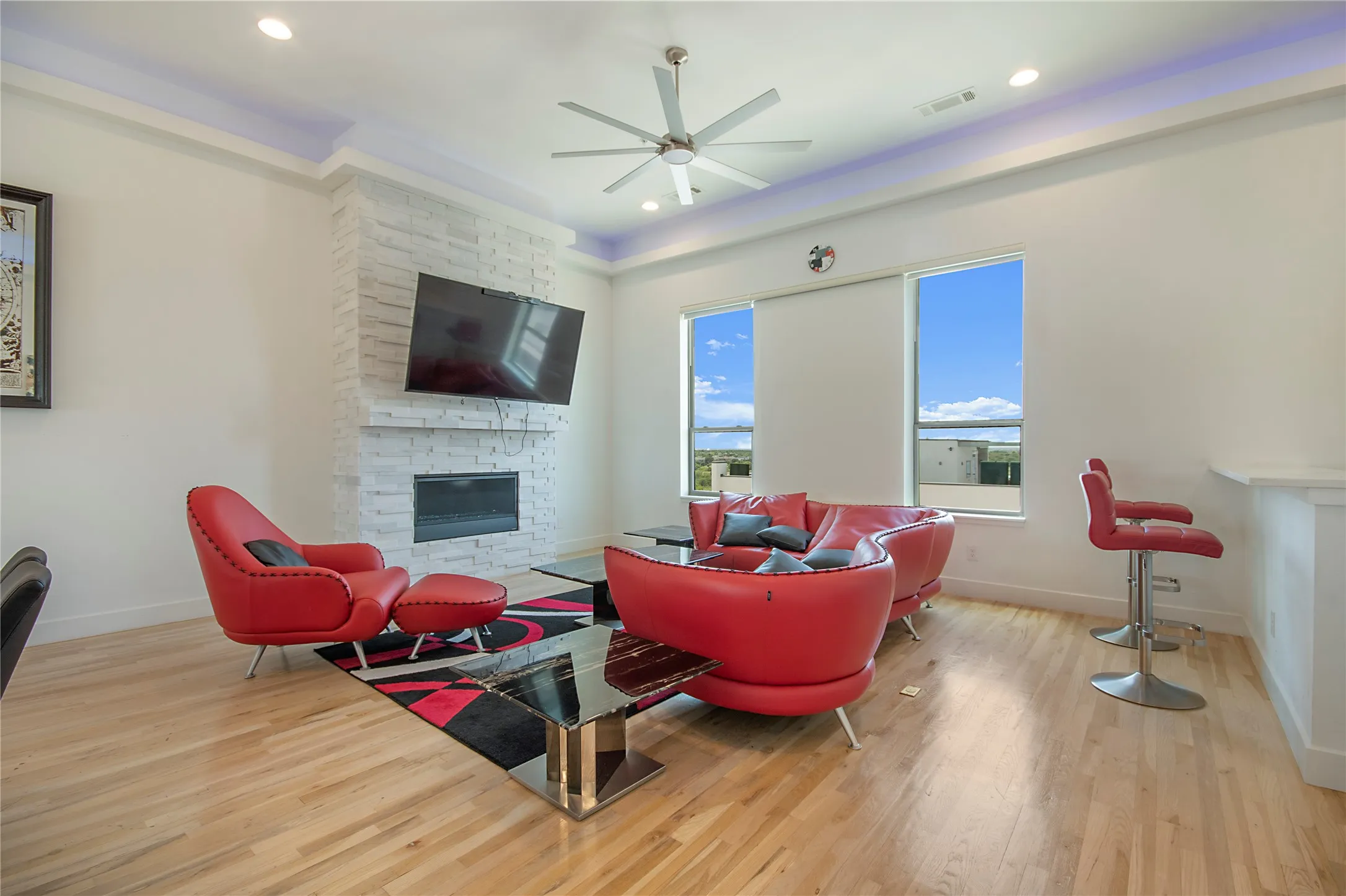 Single Family Residence For Sale in Denton County , 4944 Blaynes View, The Colony, Texas 75056, 4 Bedroom, 6 Bathroom, 2 Garage spaces, 3,407 Sqft, built in 2020, mls#21329420, Real Estate Agent in The Colony, Homes For Sale in Denton county, Homes For Sale in The Colony, Realtor in The Colony Texas, Real Estate Brokerage Independent Realty Texas, Luminita Cordes Realtor