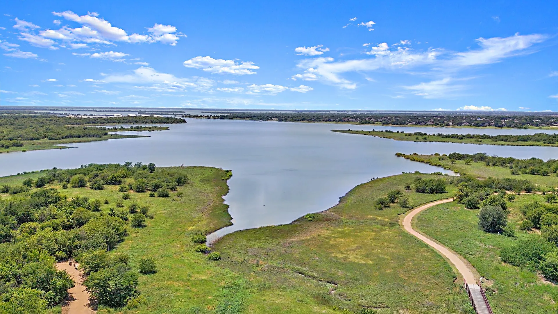 Single Family Residence For Sale in Denton County , 4944 Blaynes View, The Colony, Texas 75056, 4 Bedroom, 6 Bathroom, 2 Garage spaces, 3,407 Sqft, built in 2020, mls#21329420, Real Estate Agent in The Colony, Homes For Sale in Denton county, Homes For Sale in The Colony, Realtor in The Colony Texas, Real Estate Brokerage Independent Realty Texas, Luminita Cordes Realtor