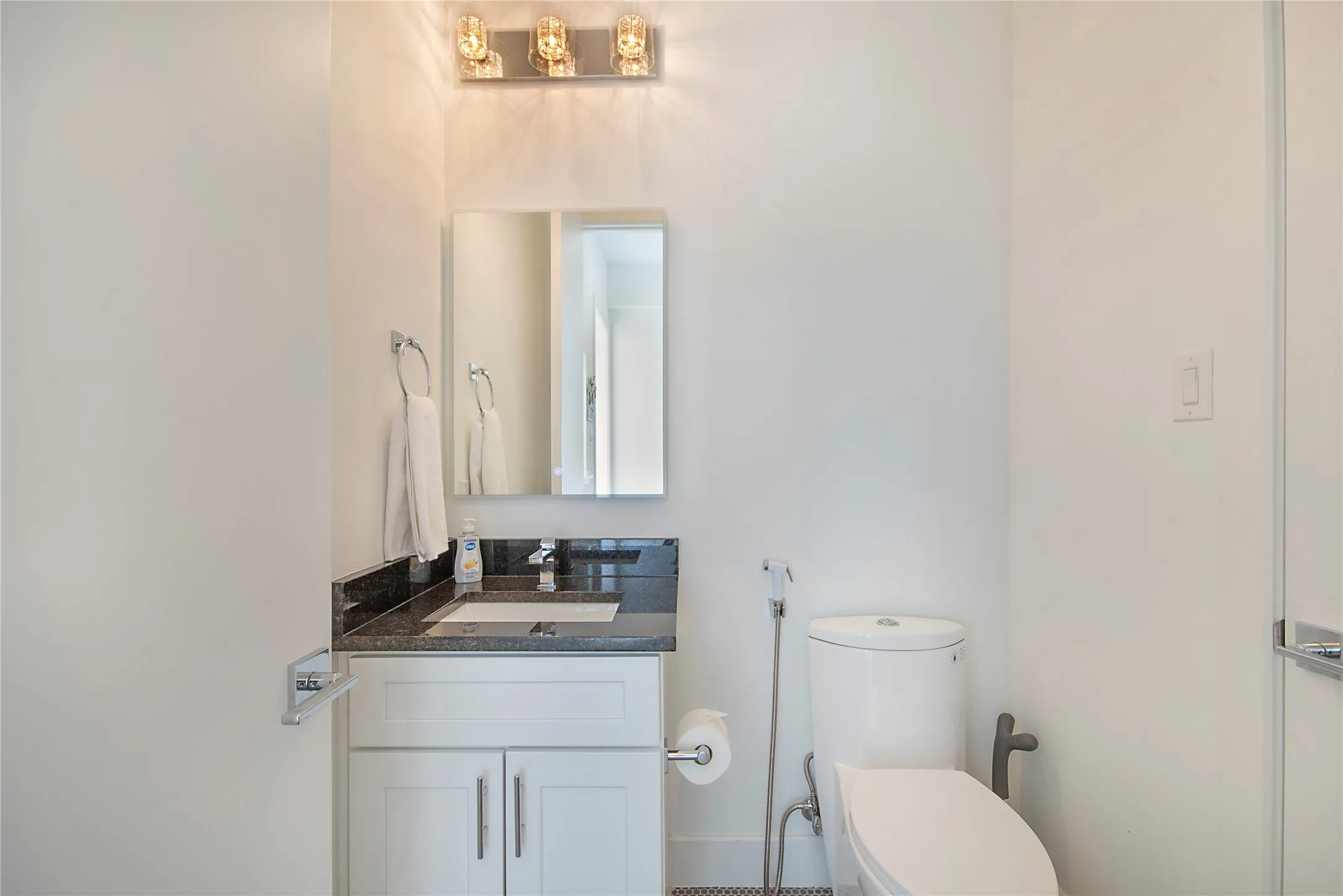 Single Family Residence For Sale in Denton County , 4944 Blaynes View, The Colony, Texas 75056, 4 Bedroom, 6 Bathroom, 2 Garage spaces, 3,407 Sqft, built in 2020, mls#21329420, Real Estate Agent in The Colony, Homes For Sale in Denton county, Homes For Sale in The Colony, Realtor in The Colony Texas, Real Estate Brokerage Independent Realty Texas, Luminita Cordes Realtor