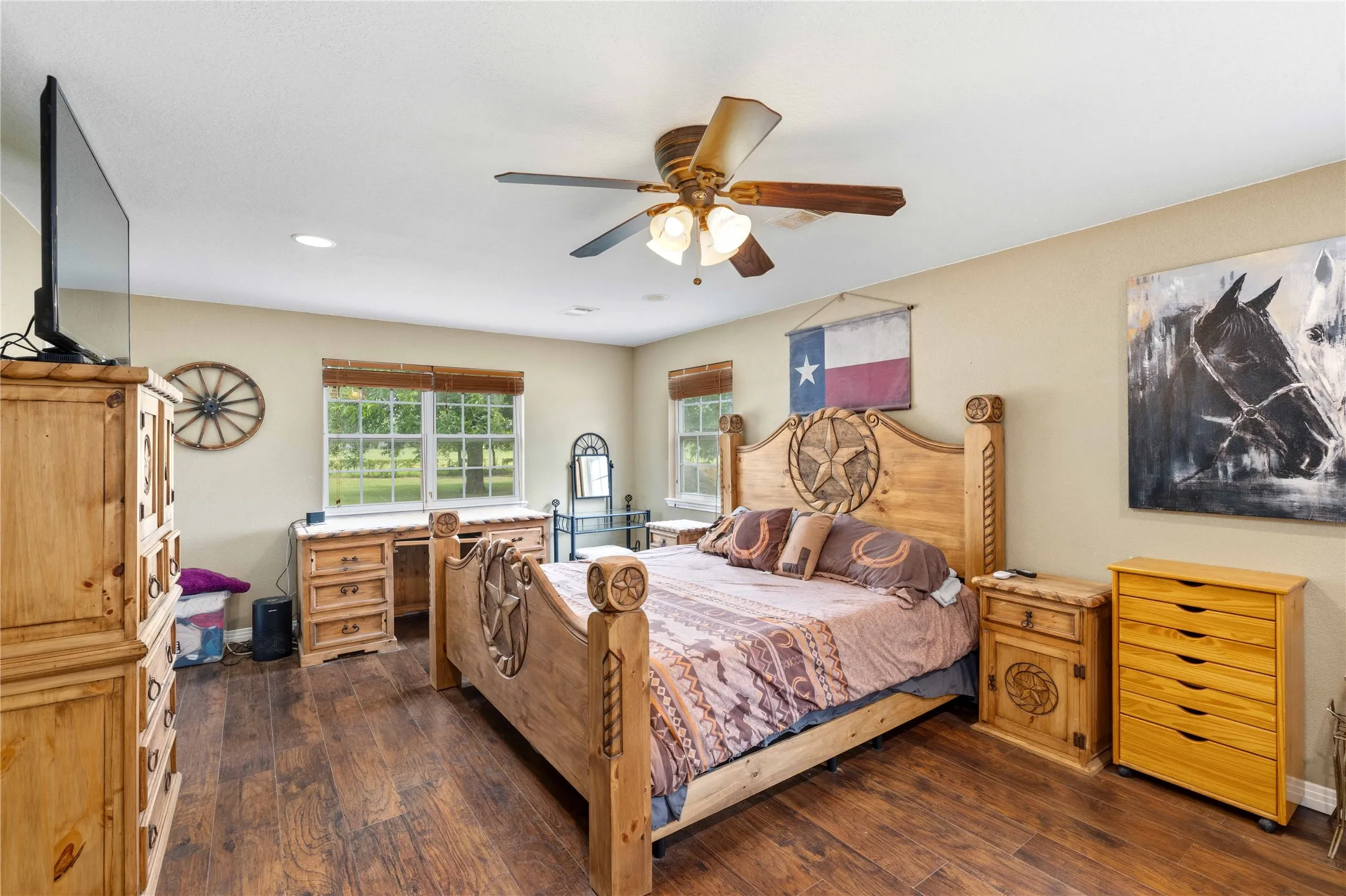 Single Family Residence For Sale in Comanche County , 304 N Victor Street, Comanche, Texas 76442, 3 Bedroom, 2 Bathroom, Garage spaces, 1,800 Sqft, built in 1940, mls#21316563, Real Estate Agent in Comanche, Homes For Sale in Comanche county, Homes For Sale in Comanche, Realtor in Comanche Texas, Real Estate Brokerage Independent Realty Texas, Luminita Cordes Realtor
