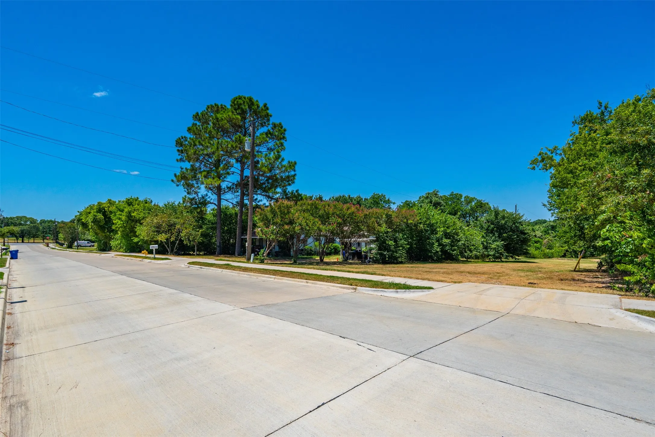 Improved Land For Sale in Tarrant County , 137 Collett Sublett Road, Kennedale, Texas 76060, 0, 0, Garage spaces, 0 Sqft, built in 1900, mls#21326580, Real Estate Agent in Kennedale, Homes For Sale in Tarrant county, Homes For Sale in Kennedale, Realtor in Kennedale Texas, Real Estate Brokerage Independent Realty Texas, Luminita Cordes Realtor