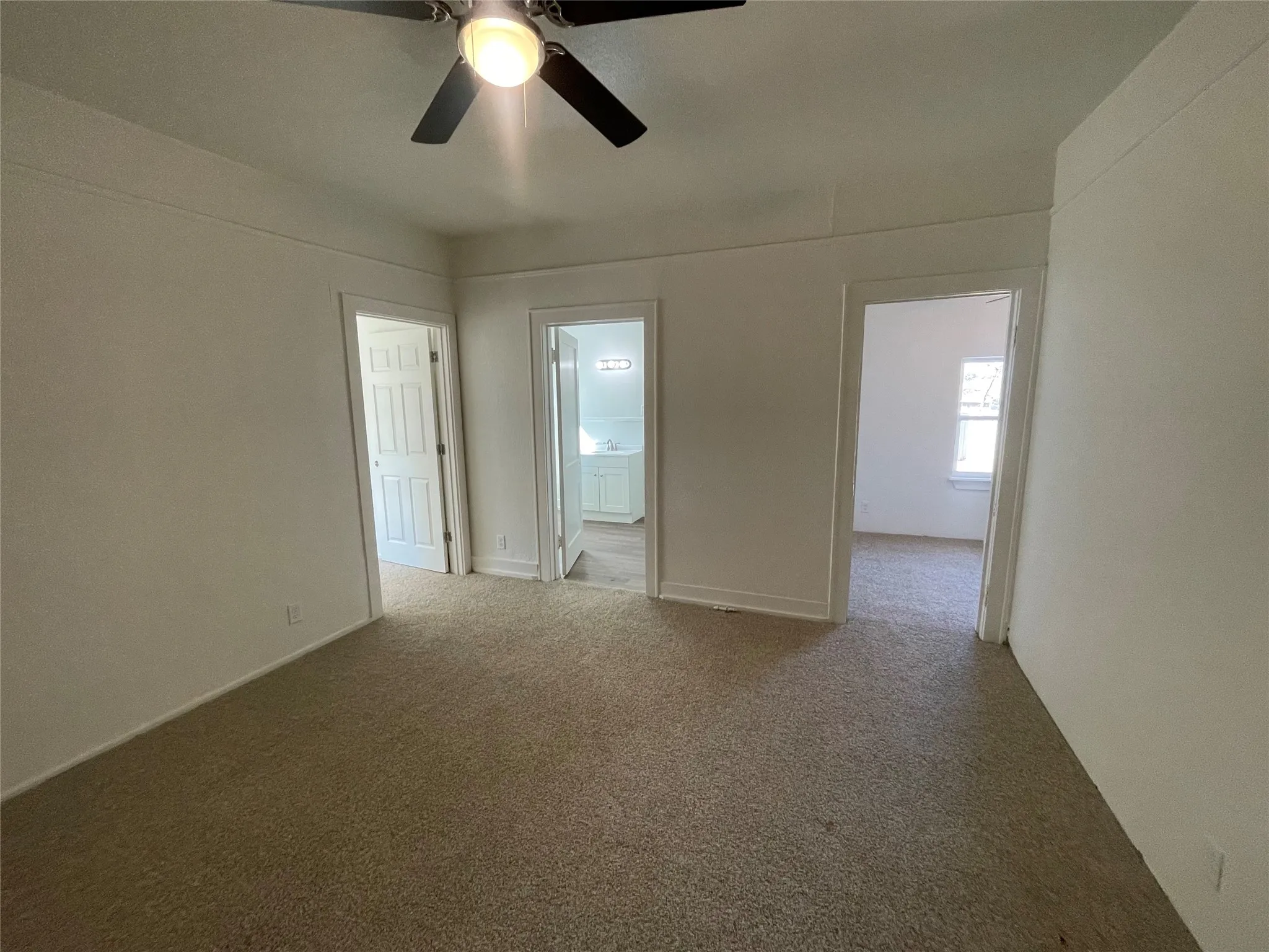 Single Family Residence For Sale in Taylor County , 1918 Swenson Street, Abilene, Texas 79603, 4 Bedrooms, 2 Bathrooms, Garage spaces, 2,088 Sqft, built in 1933, Price $330,000, mls#21329598, Real Estate Agent in Abilene, Homes For Sale in Taylor county, Homes For Sale in Abilene, Realtor in Abilene Texas, Real Estate Brokerage Independent Realty Texas, Luminita Cordes Realtor
