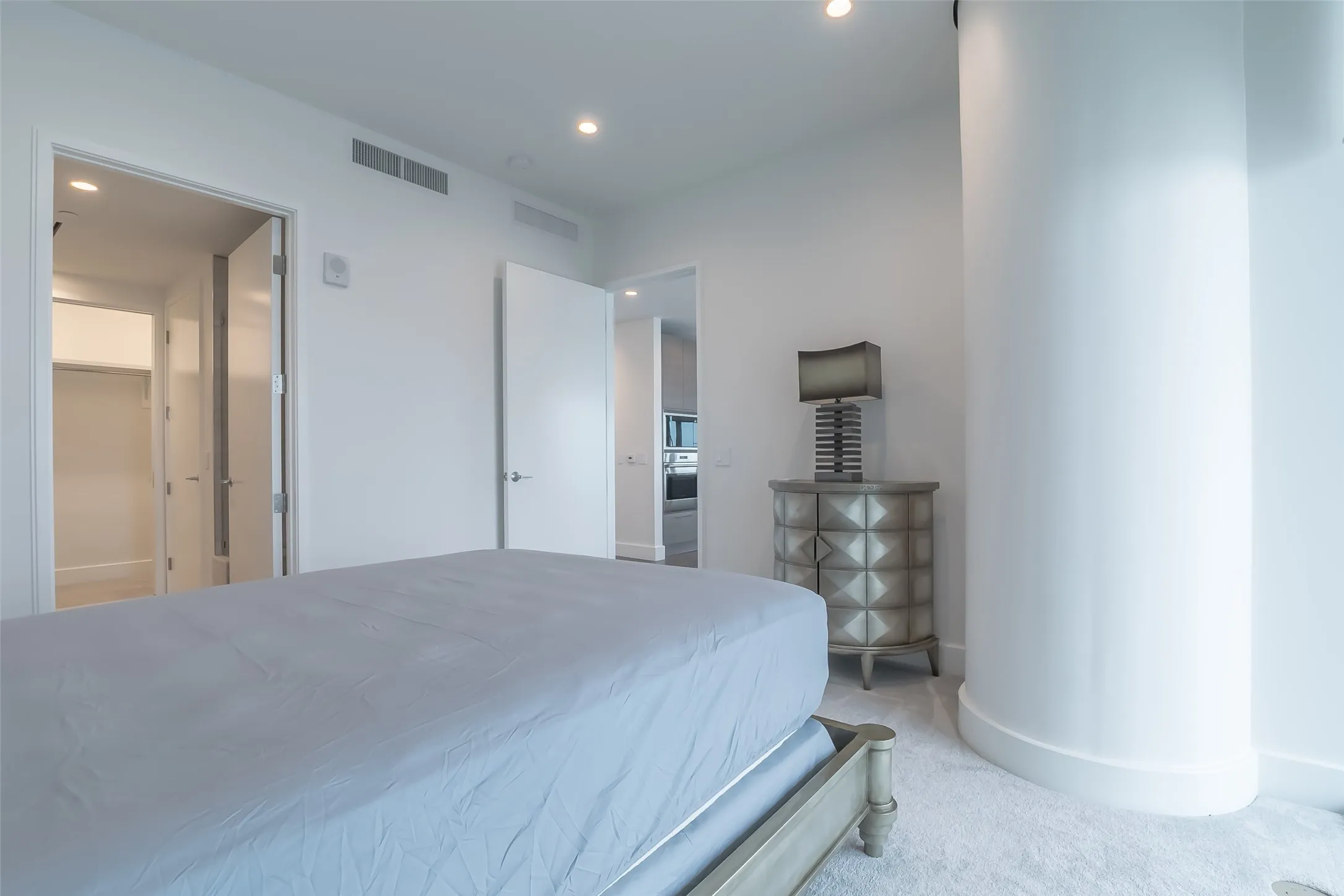 Condominium For Rent in Collin County , 7901 Windrose Avenue 1001, Plano, Texas 75024, 2 Bedroom, 3 Bathroom, 2 Garage spaces, 2,245 Sqft, built in 2019, mls#21326969, Real Estate Agent in Plano, Homes For Rent in Collin county, Homes For Rent in Plano, Realtor in Plano Texas, Real Estate Brokerage Independent Realty Texas, Luminita Cordes Realtor
