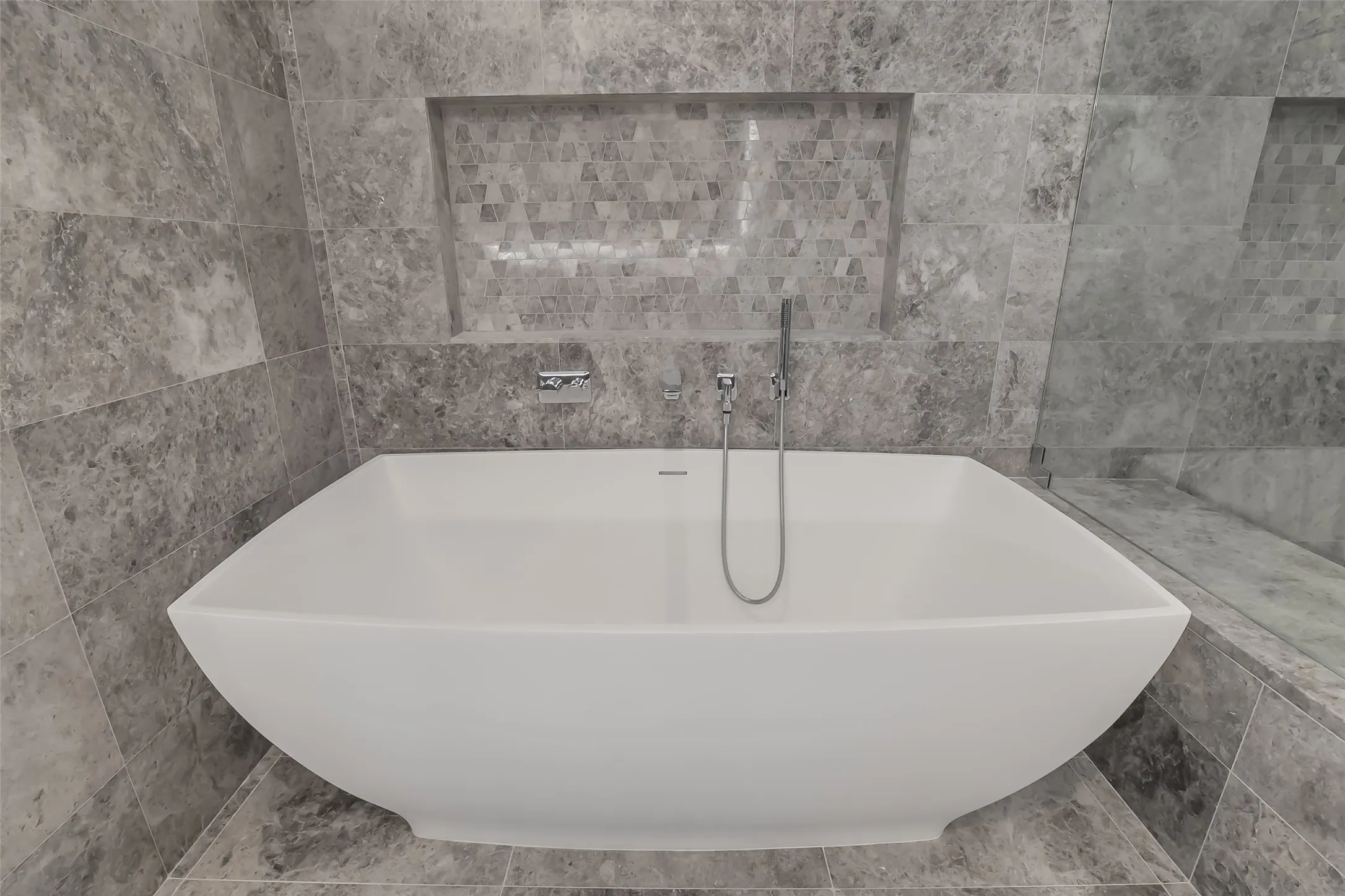 Condominium For Rent in Collin County , 7901 Windrose Avenue 1001, Plano, Texas 75024, 2 Bedroom, 3 Bathroom, 2 Garage spaces, 2,245 Sqft, built in 2019, mls#21326969, Real Estate Agent in Plano, Homes For Rent in Collin county, Homes For Rent in Plano, Realtor in Plano Texas, Real Estate Brokerage Independent Realty Texas, Luminita Cordes Realtor