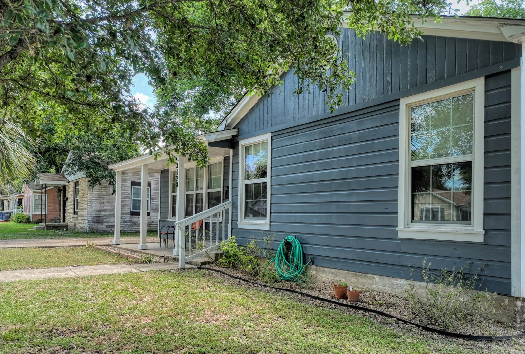 Single Family Residence For Sale in Mc Lennan County , 3128 Fadal Avenue, Waco, Texas 76708, 2 Bedroom, 1 Bathroom, Garage spaces, 1,057 Sqft, built in 1950, mls#21324526, Real Estate Agent in Waco, Homes For Sale in Mc Lennan county, Homes For Sale in Waco, Realtor in Waco Texas, Real Estate Brokerage Independent Realty Texas, Luminita Cordes Realtor