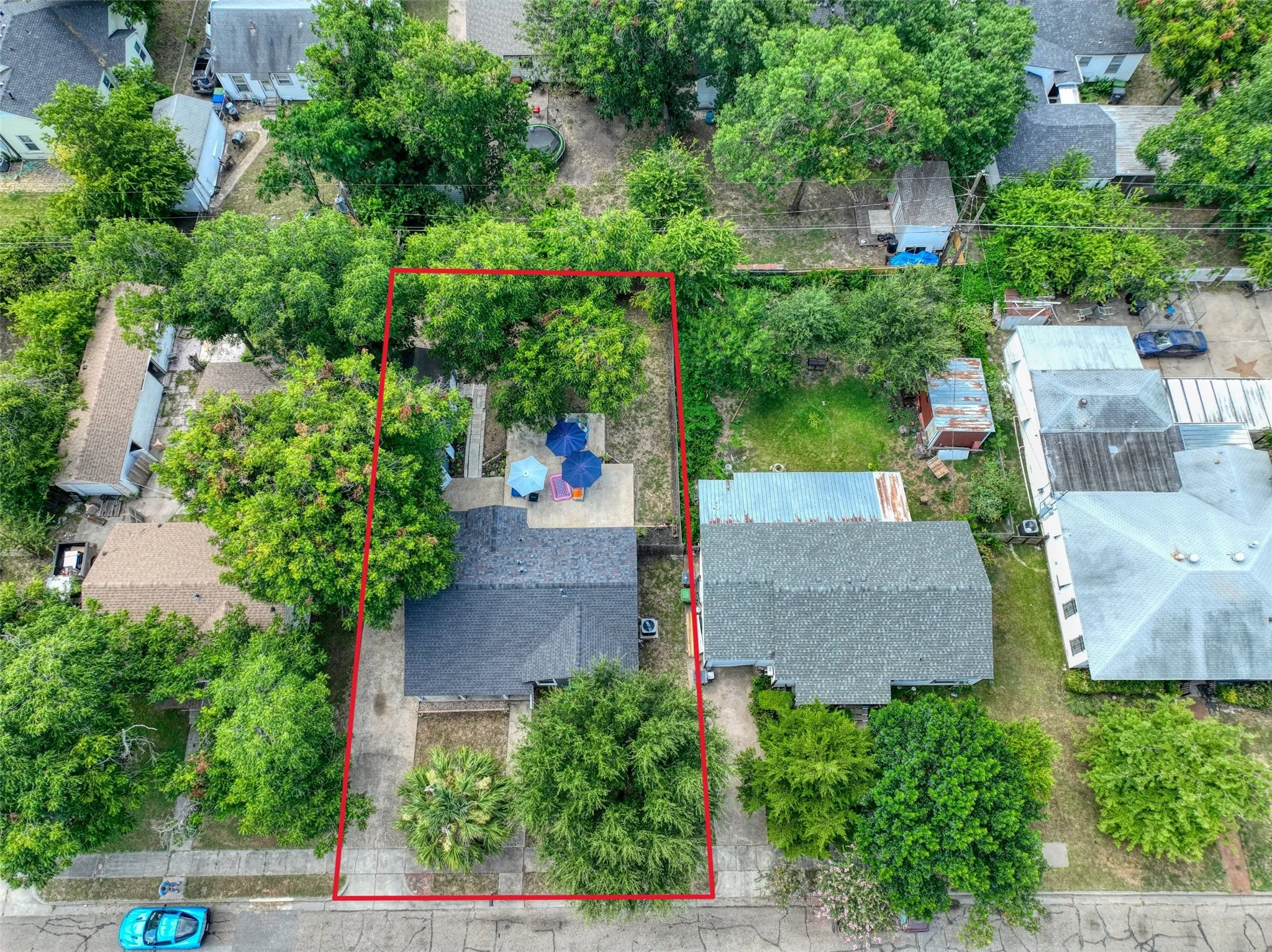 Single Family Residence For Sale in Mc Lennan County , 3128 Fadal Avenue, Waco, Texas 76708, 2 Bedroom, 1 Bathroom, Garage spaces, 1,057 Sqft, built in 1950, mls#21324526, Real Estate Agent in Waco, Homes For Sale in Mc Lennan county, Homes For Sale in Waco, Realtor in Waco Texas, Real Estate Brokerage Independent Realty Texas, Luminita Cordes Realtor