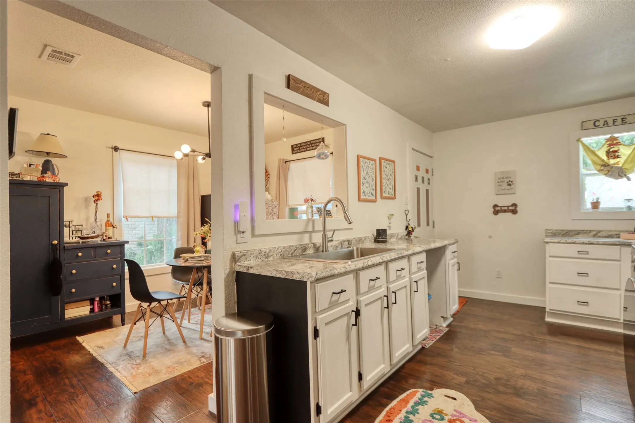 Single Family Residence For Sale in Mc Lennan County , 3128 Fadal Avenue, Waco, Texas 76708, 2 Bedroom, 1 Bathroom, Garage spaces, 1,057 Sqft, built in 1950, mls#21324526, Real Estate Agent in Waco, Homes For Sale in Mc Lennan county, Homes For Sale in Waco, Realtor in Waco Texas, Real Estate Brokerage Independent Realty Texas, Luminita Cordes Realtor