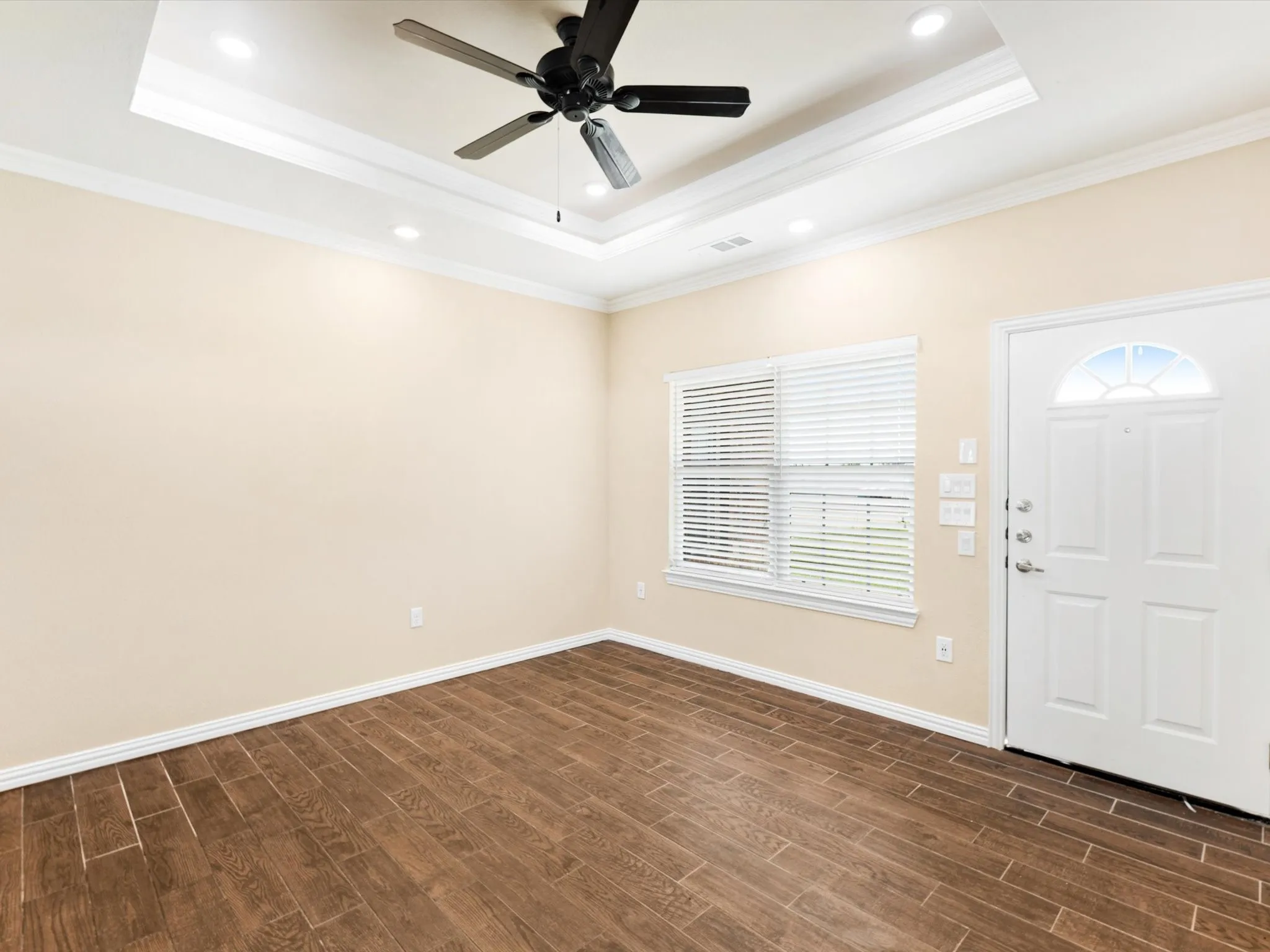 Single Family Residence For Sale in Kaufman County , 6011 Haley Way, Crandall, Texas 75114, 4 Bedroom, 3 Bathroom, 2 Garage spaces, 1,422 Sqft, built in 2018, mls#21327016, Real Estate Agent in Crandall, Homes For Sale in Kaufman county, Homes For Sale in Crandall, Realtor in Crandall Texas, Real Estate Brokerage Independent Realty Texas, Luminita Cordes Realtor