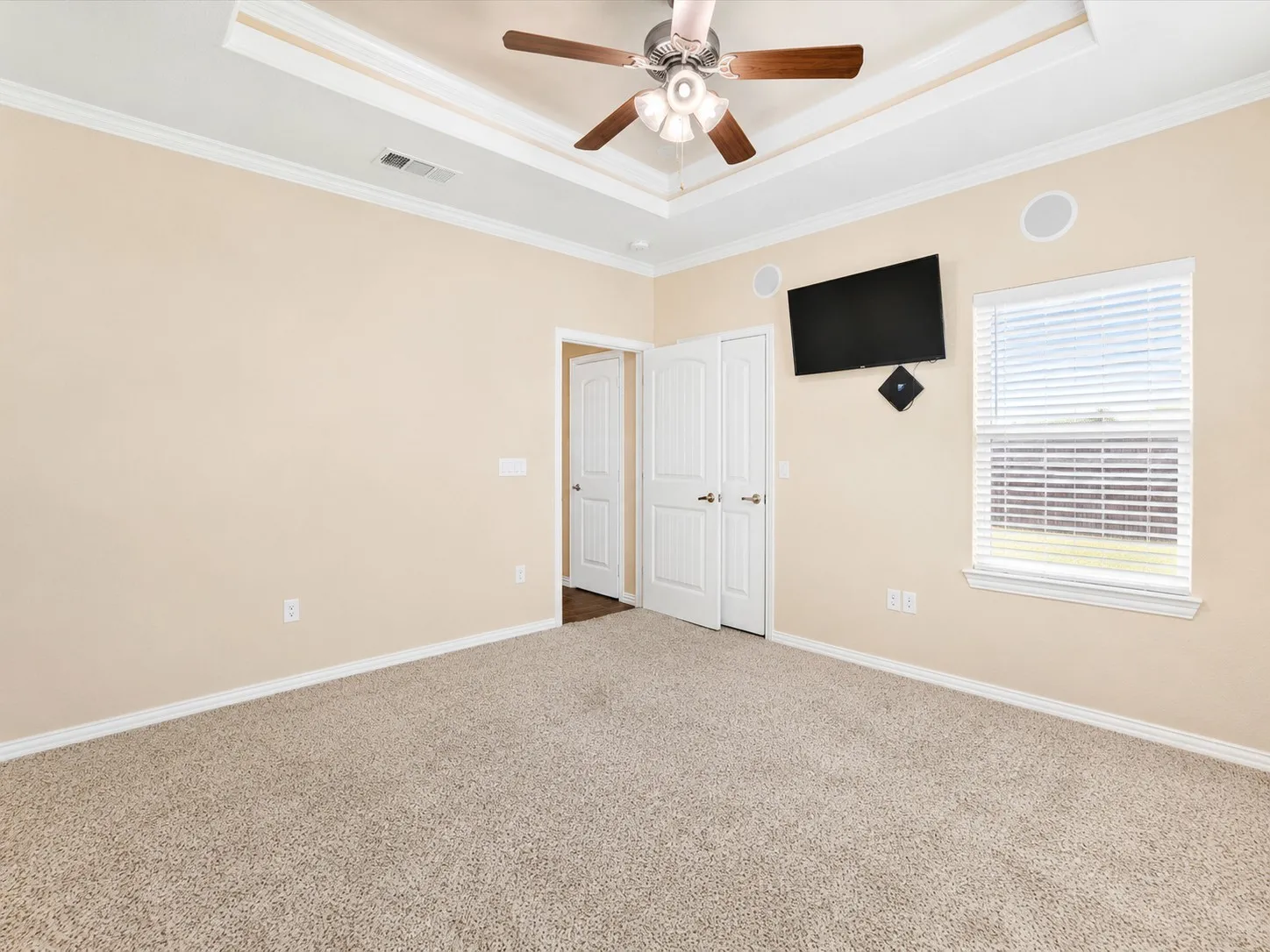 Single Family Residence For Sale in Kaufman County , 6011 Haley Way, Crandall, Texas 75114, 4 Bedroom, 3 Bathroom, 2 Garage spaces, 1,422 Sqft, built in 2018, mls#21327016, Real Estate Agent in Crandall, Homes For Sale in Kaufman county, Homes For Sale in Crandall, Realtor in Crandall Texas, Real Estate Brokerage Independent Realty Texas, Luminita Cordes Realtor