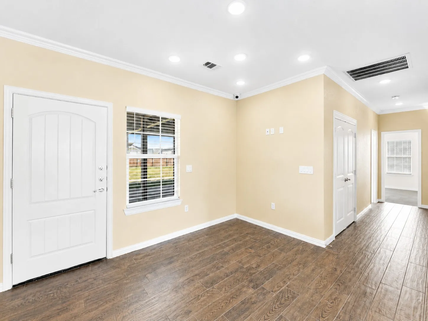 Single Family Residence For Sale in Kaufman County , 6011 Haley Way, Crandall, Texas 75114, 4 Bedroom, 3 Bathroom, 2 Garage spaces, 1,422 Sqft, built in 2018, mls#21327016, Real Estate Agent in Crandall, Homes For Sale in Kaufman county, Homes For Sale in Crandall, Realtor in Crandall Texas, Real Estate Brokerage Independent Realty Texas, Luminita Cordes Realtor