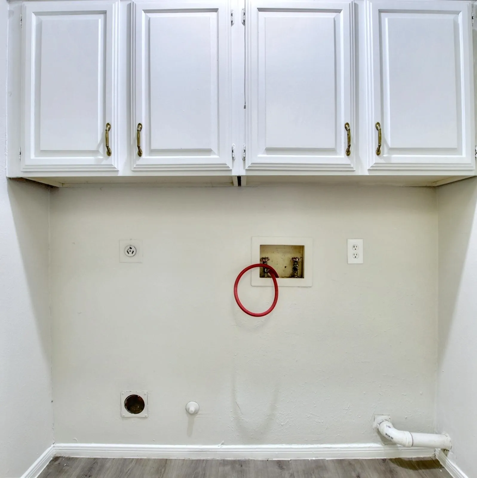 Single Family Residence For Sale in Dallas County , 712 Via Miramonte, Mesquite, Texas 75150, 2 Bedrooms, 2 Bathrooms, 2 Garage spaces, 1,114 Sqft, built in 1981, Price $195,000, mls#21329649, Real Estate Agent in Mesquite, Homes For Sale in Dallas county, Homes For Sale in Mesquite, Realtor in Mesquite Texas, Real Estate Brokerage Independent Realty Texas, Luminita Cordes Realtor
