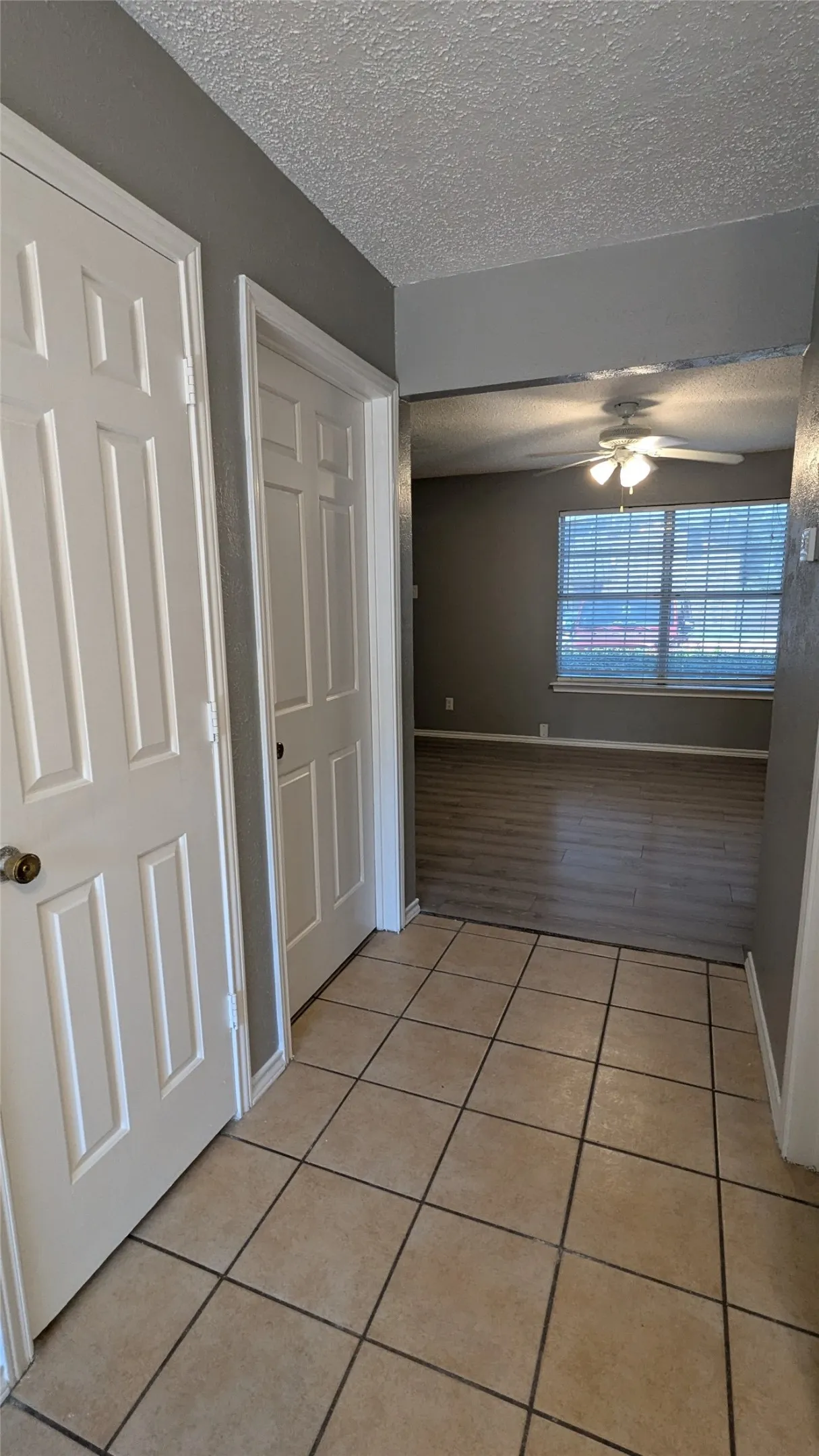 Condominium For Sale in Dallas County , 1003 Vedral Place, Cedar Hill, Texas 75104, 2 Bedroom, 2 Bathroom, Garage spaces, 1,002 Sqft, built in 1983, mls#21329568, Real Estate Agent in Cedar Hill, Homes For Sale in Dallas county, Homes For Sale in Cedar Hill, Realtor in Cedar Hill Texas, Real Estate Brokerage Independent Realty Texas, Luminita Cordes Realtor