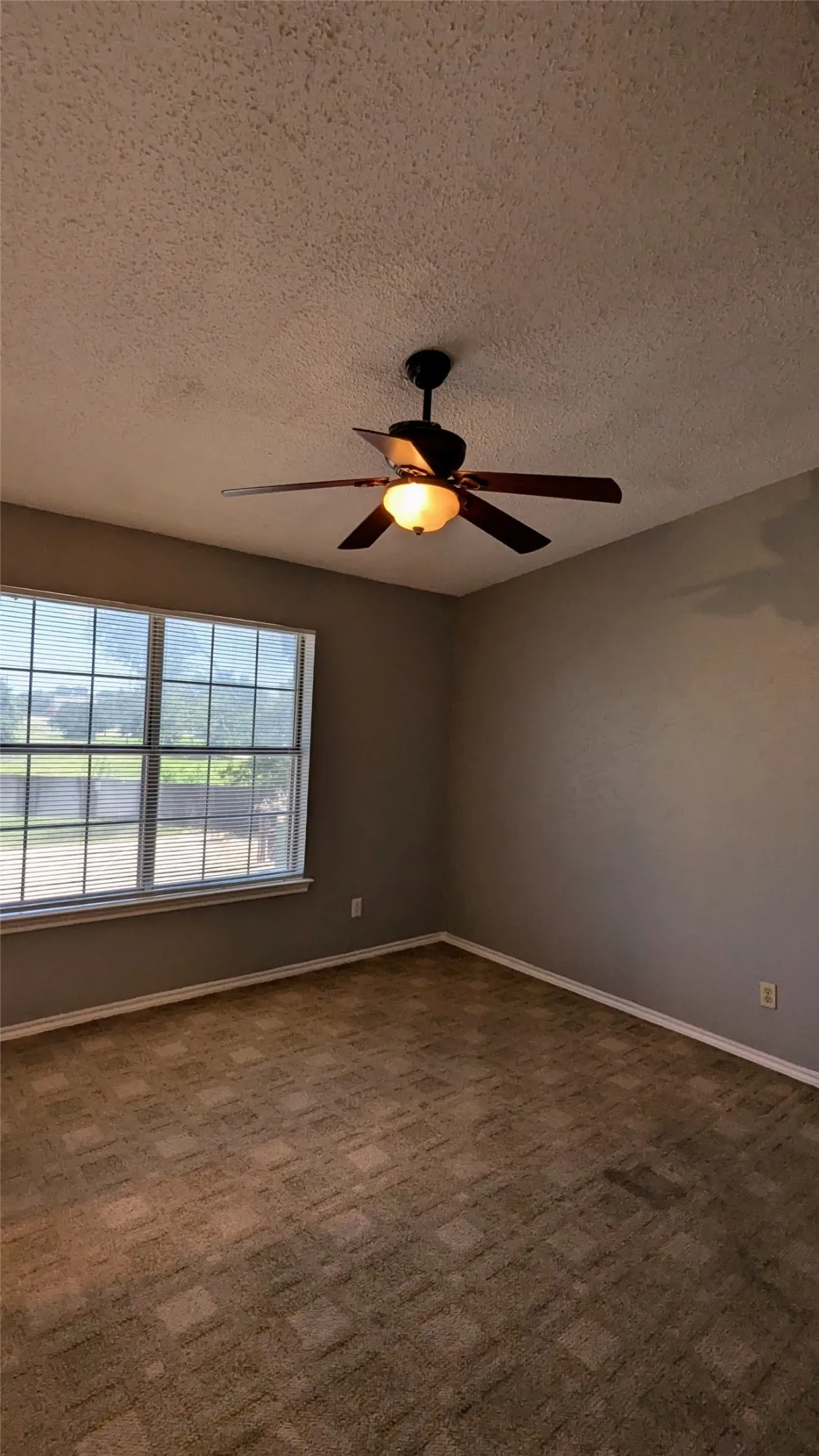 Condominium For Sale in Dallas County , 1003 Vedral Place, Cedar Hill, Texas 75104, 2 Bedroom, 2 Bathroom, Garage spaces, 1,002 Sqft, built in 1983, mls#21329568, Real Estate Agent in Cedar Hill, Homes For Sale in Dallas county, Homes For Sale in Cedar Hill, Realtor in Cedar Hill Texas, Real Estate Brokerage Independent Realty Texas, Luminita Cordes Realtor