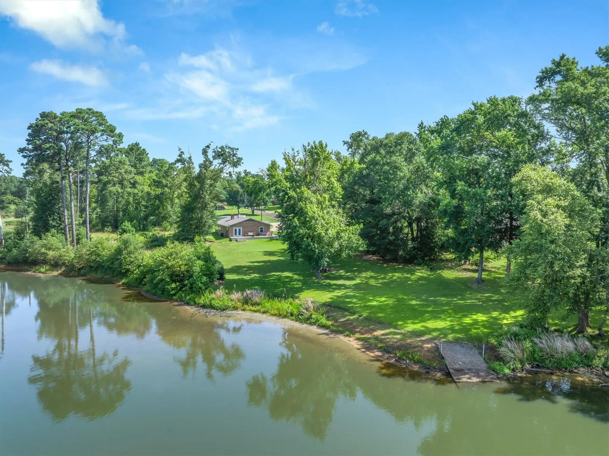 Single Family Residence For Sale in Wood County , 222 County Road 4850, Winnsboro, Texas 75494, 3 Bedroom, 2 Bathroom, 2 Garage spaces, 1,517 Sqft, built in 1979, mls#21329654, Real Estate Agent in Winnsboro, Homes For Sale in Wood county, Homes For Sale in Winnsboro, Realtor in Winnsboro Texas, Real Estate Brokerage Independent Realty Texas, Luminita Cordes Realtor