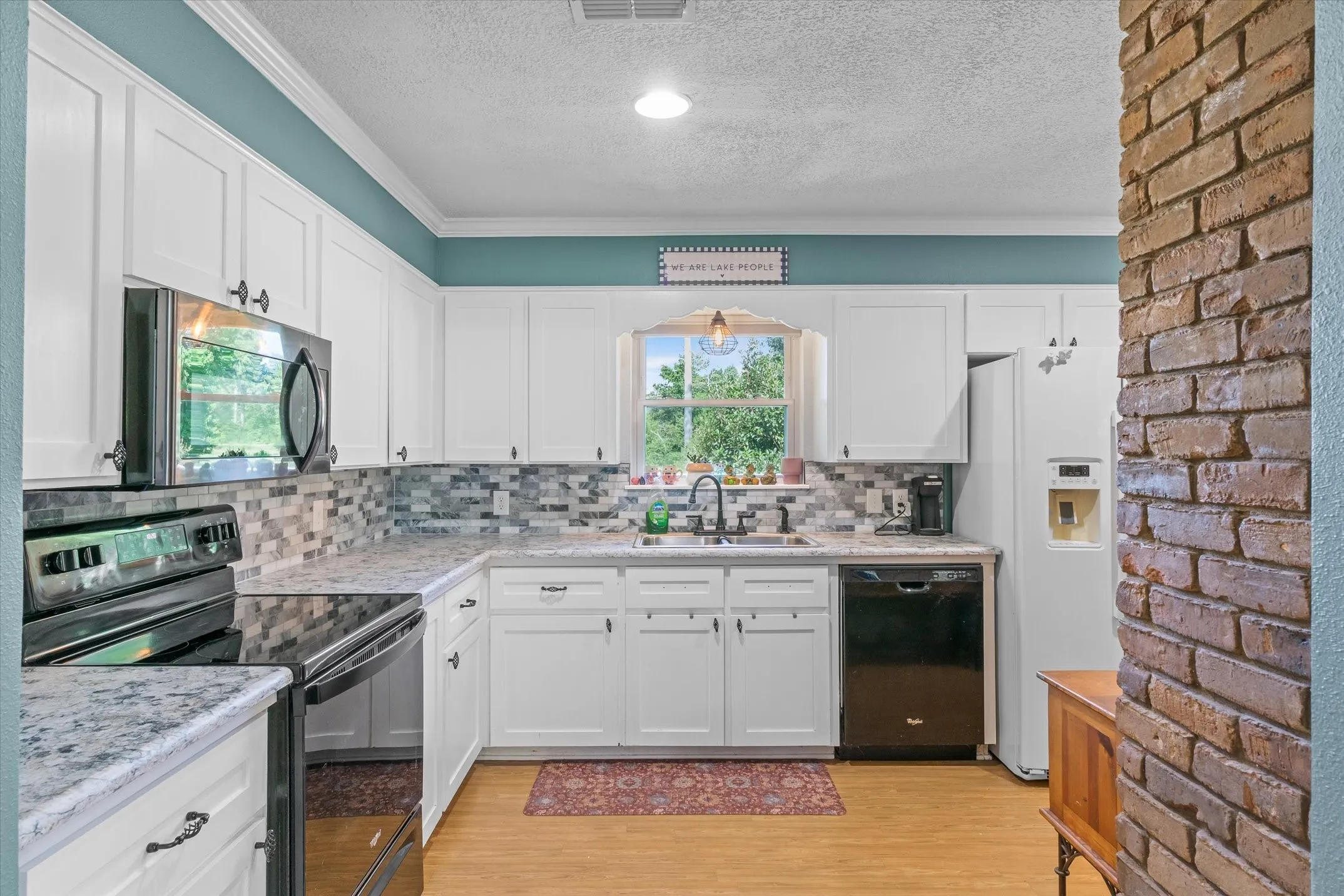 Single Family Residence For Sale in Wood County , 222 County Road 4850, Winnsboro, Texas 75494, 3 Bedroom, 2 Bathroom, 2 Garage spaces, 1,517 Sqft, built in 1979, mls#21329654, Real Estate Agent in Winnsboro, Homes For Sale in Wood county, Homes For Sale in Winnsboro, Realtor in Winnsboro Texas, Real Estate Brokerage Independent Realty Texas, Luminita Cordes Realtor