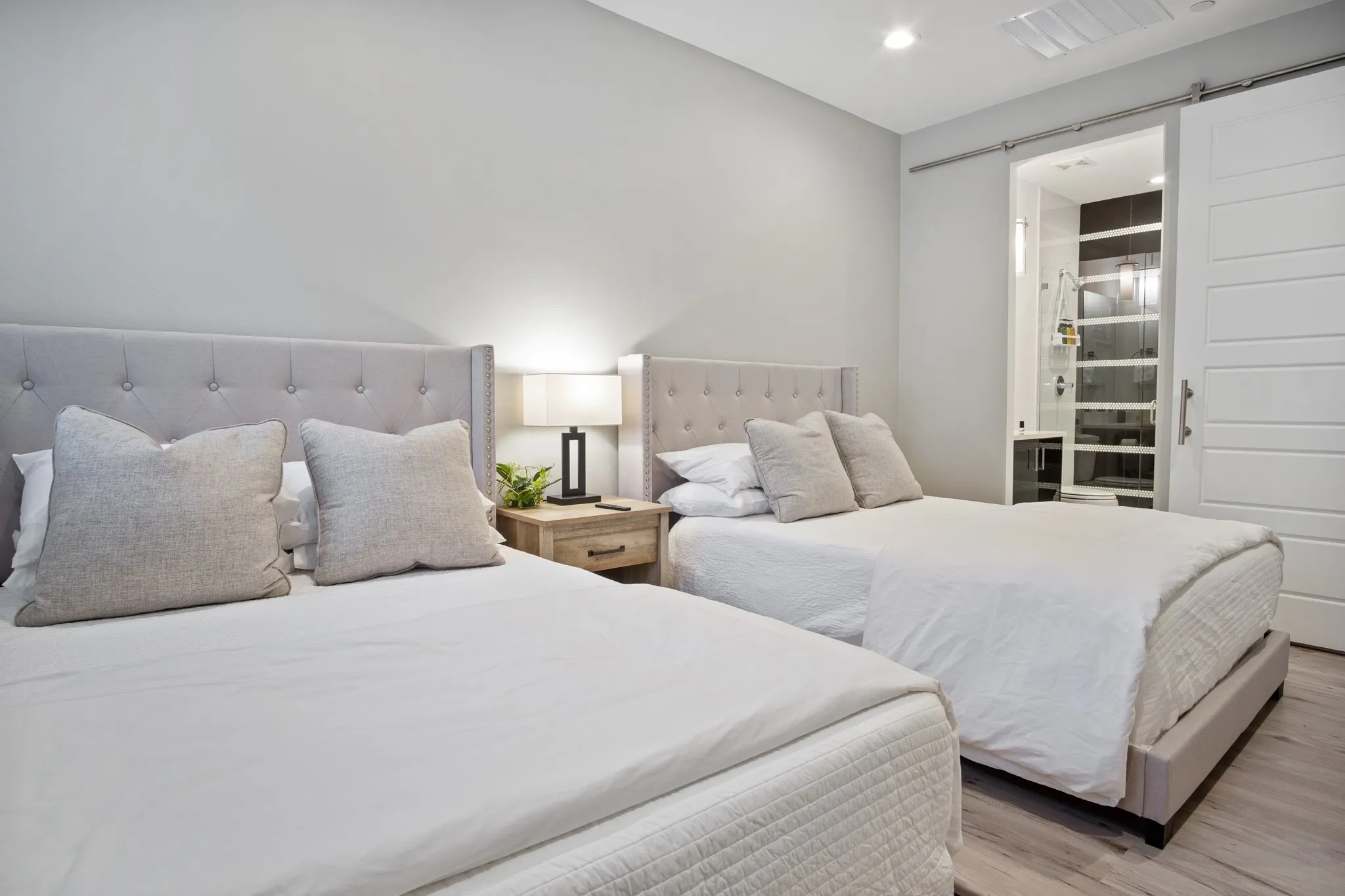 Condominium For Sale in Tarrant County , 1118 Galveston Avenue 3, Fort Worth, Texas 76104, 2 Bedroom, 3 Bathroom, 2 Garage spaces, 1,288 Sqft, built in 2021, mls#21328970, Real Estate Agent in Fort Worth, Homes For Sale in Tarrant county, Homes For Sale in Fort Worth, Realtor in Fort Worth Texas, Real Estate Brokerage Independent Realty Texas, Luminita Cordes Realtor