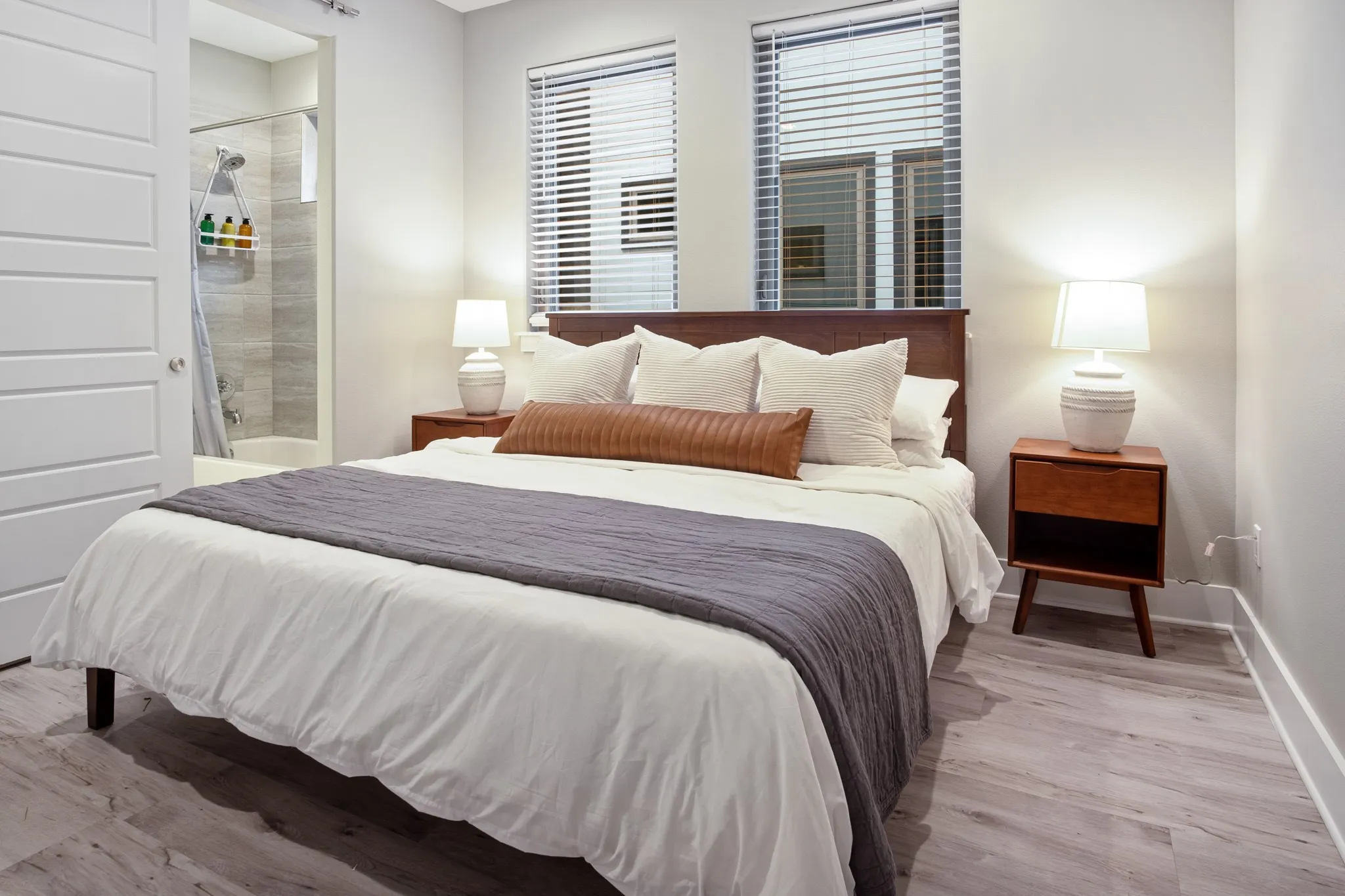 Condominium For Sale in Tarrant County , 1118 Galveston Avenue 3, Fort Worth, Texas 76104, 2 Bedroom, 3 Bathroom, 2 Garage spaces, 1,288 Sqft, built in 2021, mls#21328970, Real Estate Agent in Fort Worth, Homes For Sale in Tarrant county, Homes For Sale in Fort Worth, Realtor in Fort Worth Texas, Real Estate Brokerage Independent Realty Texas, Luminita Cordes Realtor