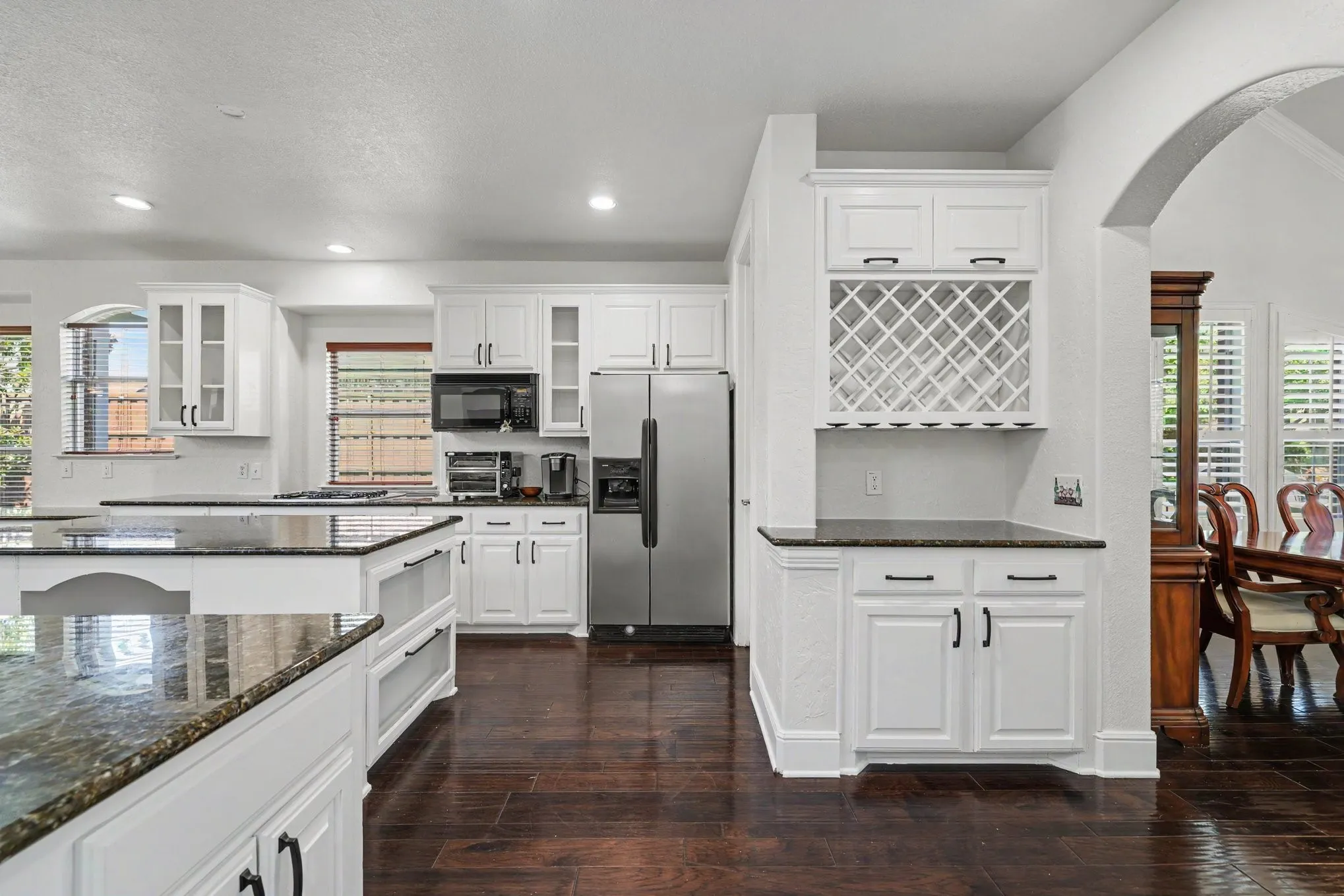 Single Family Residence For Sale in Denton County , 1632 Sandstone Drive, Frisco, Texas 75034, 4 Bedroom, 4 Bathroom, 3 Garage spaces, 3,767 Sqft, built in 2006, mls#21329645, Real Estate Agent in Frisco, Homes For Sale in Denton county, Homes For Sale in Frisco, Realtor in Frisco Texas, Real Estate Brokerage Independent Realty Texas, Luminita Cordes Realtor