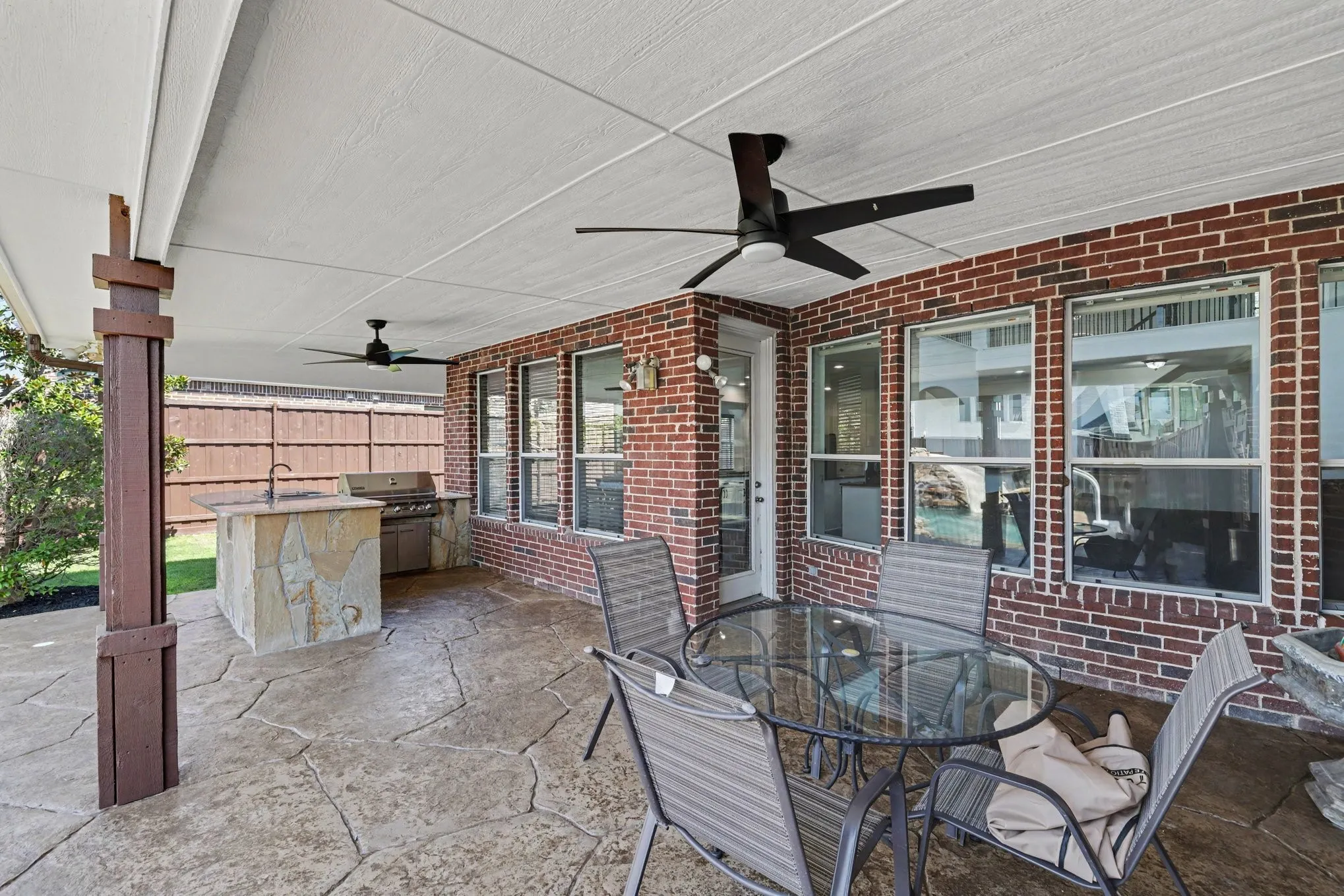 Single Family Residence For Sale in Denton County , 1632 Sandstone Drive, Frisco, Texas 75034, 4 Bedroom, 4 Bathroom, 3 Garage spaces, 3,767 Sqft, built in 2006, mls#21329645, Real Estate Agent in Frisco, Homes For Sale in Denton county, Homes For Sale in Frisco, Realtor in Frisco Texas, Real Estate Brokerage Independent Realty Texas, Luminita Cordes Realtor