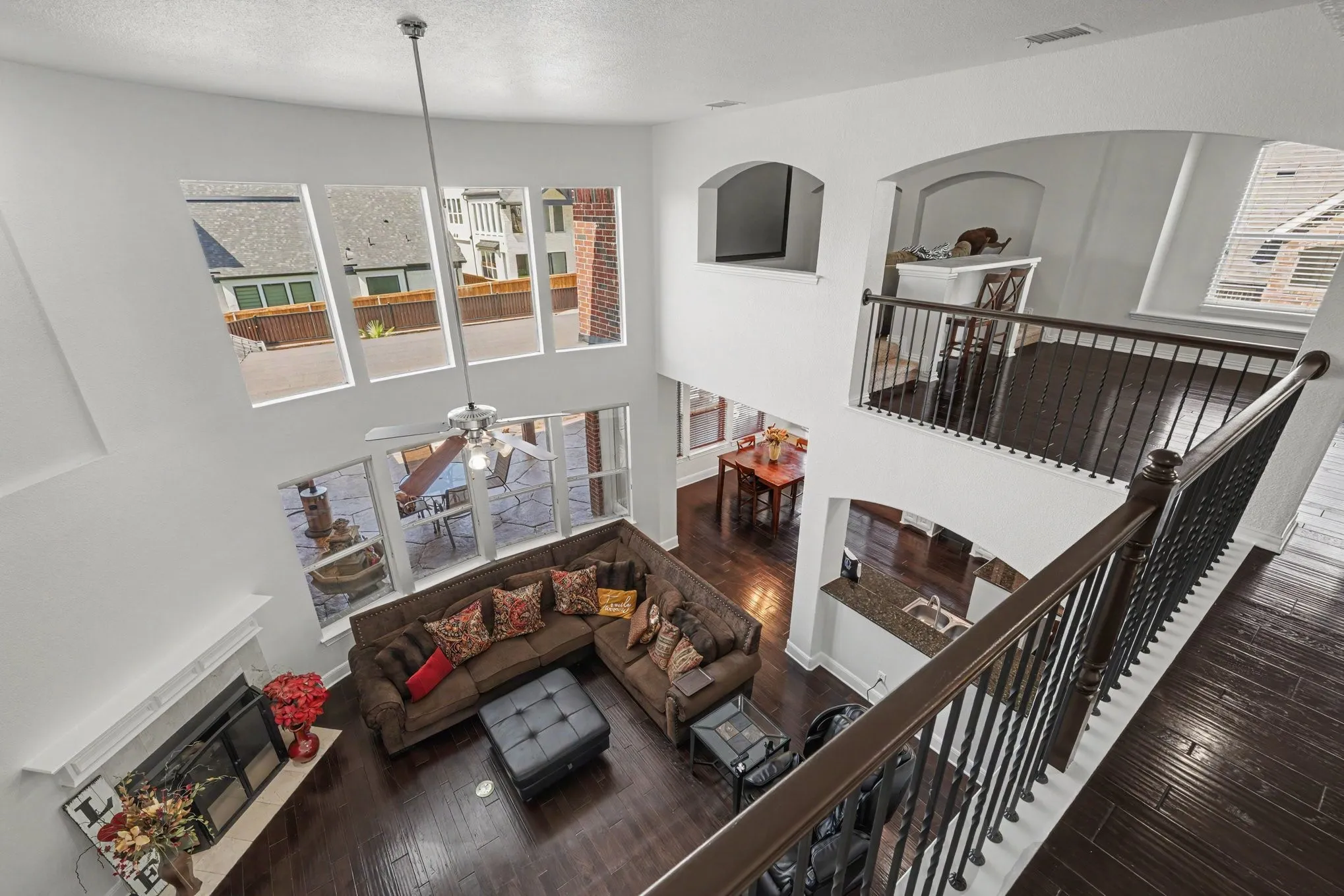 Single Family Residence For Sale in Denton County , 1632 Sandstone Drive, Frisco, Texas 75034, 4 Bedroom, 4 Bathroom, 3 Garage spaces, 3,767 Sqft, built in 2006, mls#21329645, Real Estate Agent in Frisco, Homes For Sale in Denton county, Homes For Sale in Frisco, Realtor in Frisco Texas, Real Estate Brokerage Independent Realty Texas, Luminita Cordes Realtor