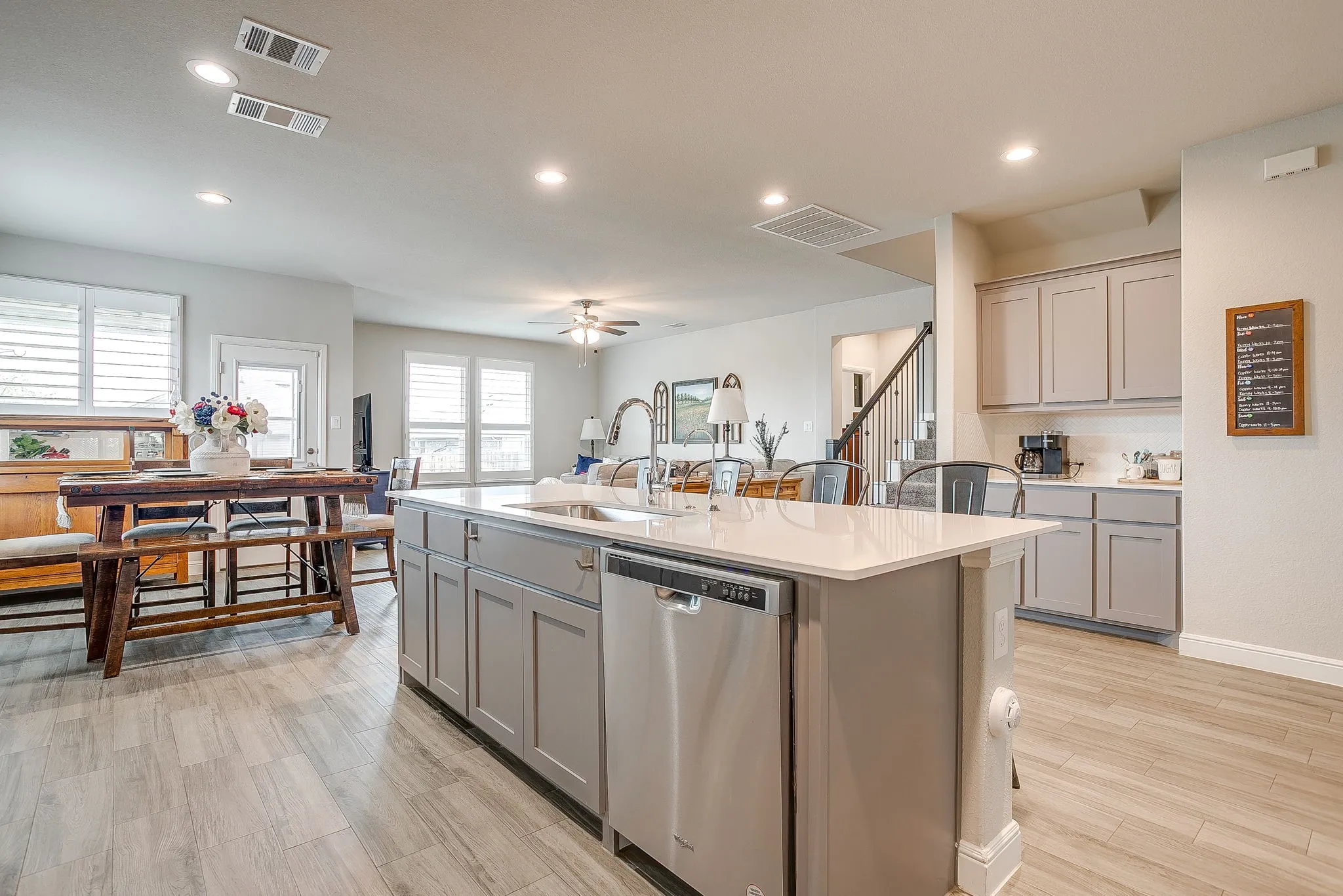 Single Family Residence For Sale in Parker County , 1201 Kerrville Lane, Weatherford, Texas 76087, 4 Bedroom, 3 Bathroom, 2 Garage spaces, 2,461 Sqft, built in 2022, mls#21329676, Real Estate Agent in Weatherford, Homes For Sale in Parker county, Homes For Sale in Weatherford, Realtor in Weatherford Texas, Real Estate Brokerage Independent Realty Texas, Luminita Cordes Realtor