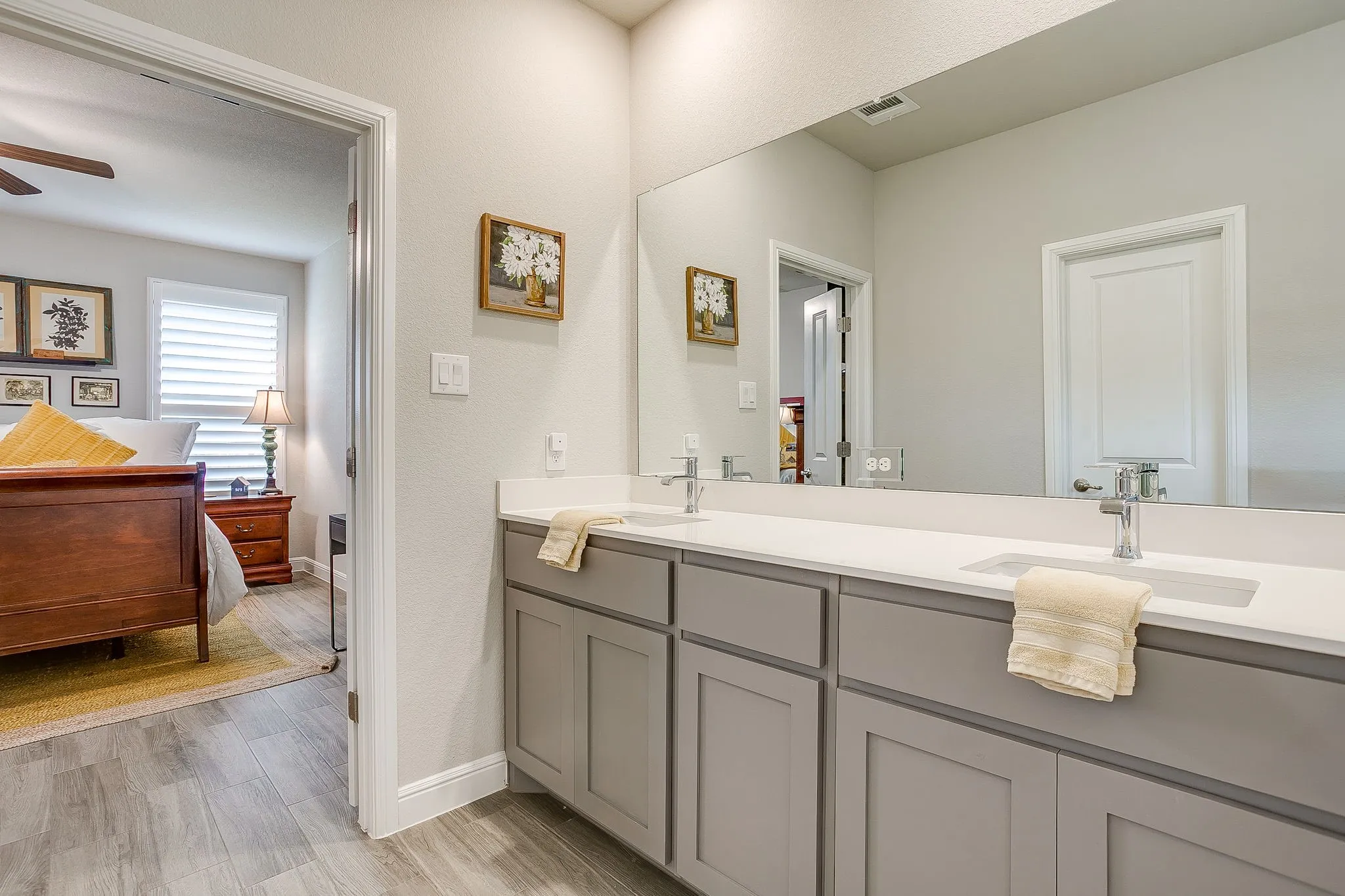 Single Family Residence For Sale in Parker County , 1201 Kerrville Lane, Weatherford, Texas 76087, 4 Bedroom, 3 Bathroom, 2 Garage spaces, 2,461 Sqft, built in 2022, mls#21329676, Real Estate Agent in Weatherford, Homes For Sale in Parker county, Homes For Sale in Weatherford, Realtor in Weatherford Texas, Real Estate Brokerage Independent Realty Texas, Luminita Cordes Realtor
