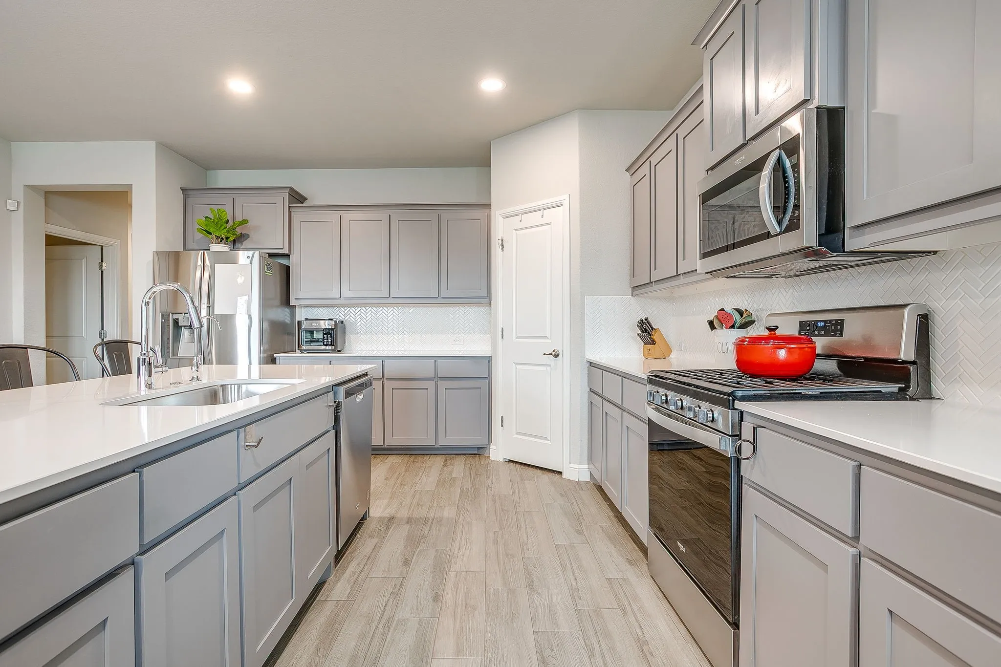 Single Family Residence For Sale in Parker County , 1201 Kerrville Lane, Weatherford, Texas 76087, 4 Bedroom, 3 Bathroom, 2 Garage spaces, 2,461 Sqft, built in 2022, mls#21329676, Real Estate Agent in Weatherford, Homes For Sale in Parker county, Homes For Sale in Weatherford, Realtor in Weatherford Texas, Real Estate Brokerage Independent Realty Texas, Luminita Cordes Realtor