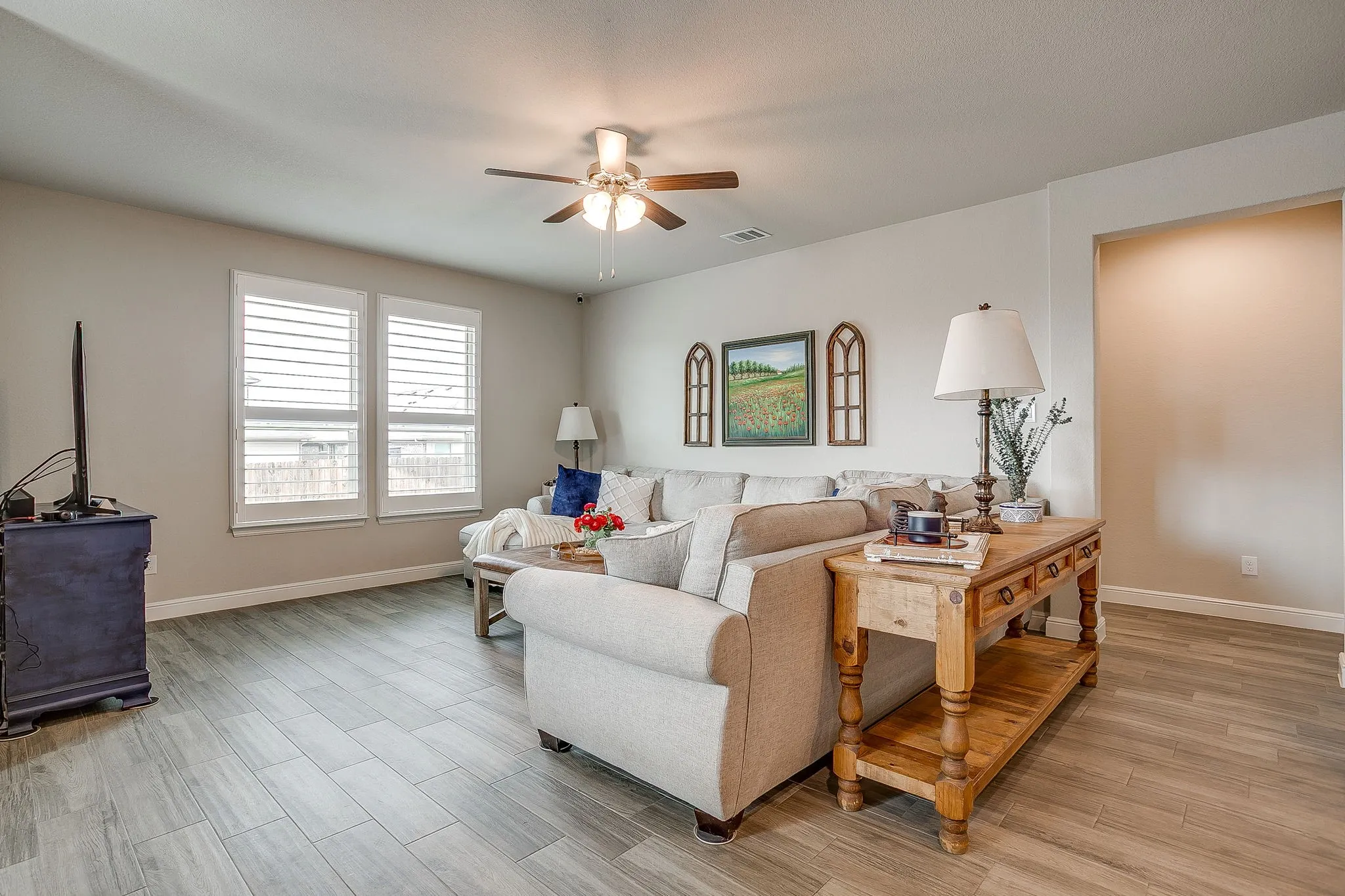 Single Family Residence For Sale in Parker County , 1201 Kerrville Lane, Weatherford, Texas 76087, 4 Bedroom, 3 Bathroom, 2 Garage spaces, 2,461 Sqft, built in 2022, mls#21329676, Real Estate Agent in Weatherford, Homes For Sale in Parker county, Homes For Sale in Weatherford, Realtor in Weatherford Texas, Real Estate Brokerage Independent Realty Texas, Luminita Cordes Realtor