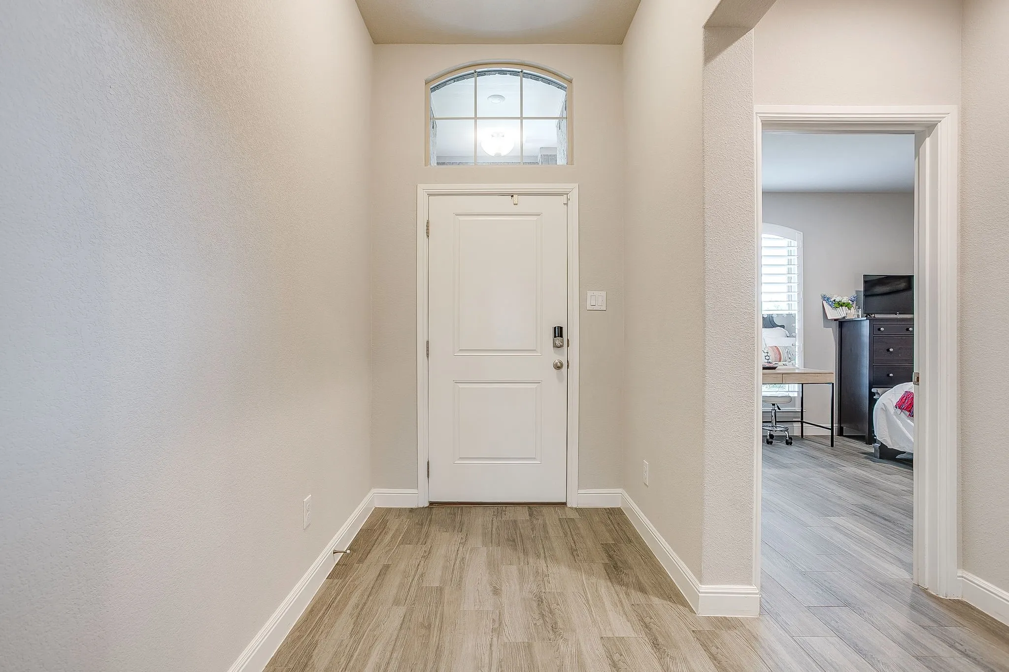 Single Family Residence For Sale in Parker County , 1201 Kerrville Lane, Weatherford, Texas 76087, 4 Bedroom, 3 Bathroom, 2 Garage spaces, 2,461 Sqft, built in 2022, mls#21329676, Real Estate Agent in Weatherford, Homes For Sale in Parker county, Homes For Sale in Weatherford, Realtor in Weatherford Texas, Real Estate Brokerage Independent Realty Texas, Luminita Cordes Realtor