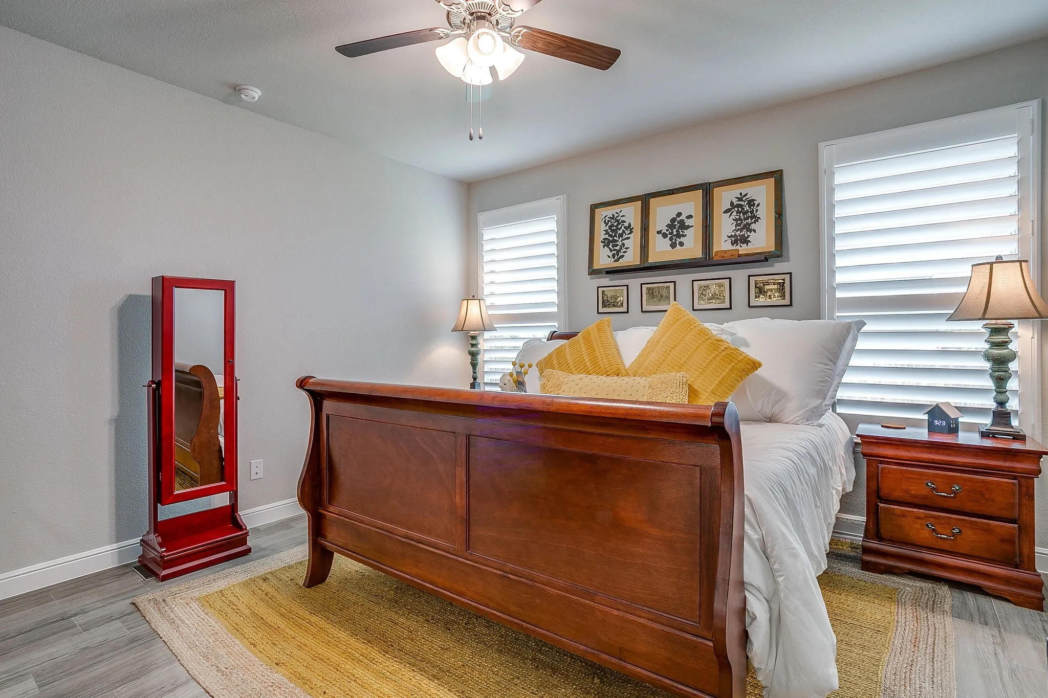 Single Family Residence For Sale in Parker County , 1201 Kerrville Lane, Weatherford, Texas 76087, 4 Bedroom, 3 Bathroom, 2 Garage spaces, 2,461 Sqft, built in 2022, mls#21329676, Real Estate Agent in Weatherford, Homes For Sale in Parker county, Homes For Sale in Weatherford, Realtor in Weatherford Texas, Real Estate Brokerage Independent Realty Texas, Luminita Cordes Realtor