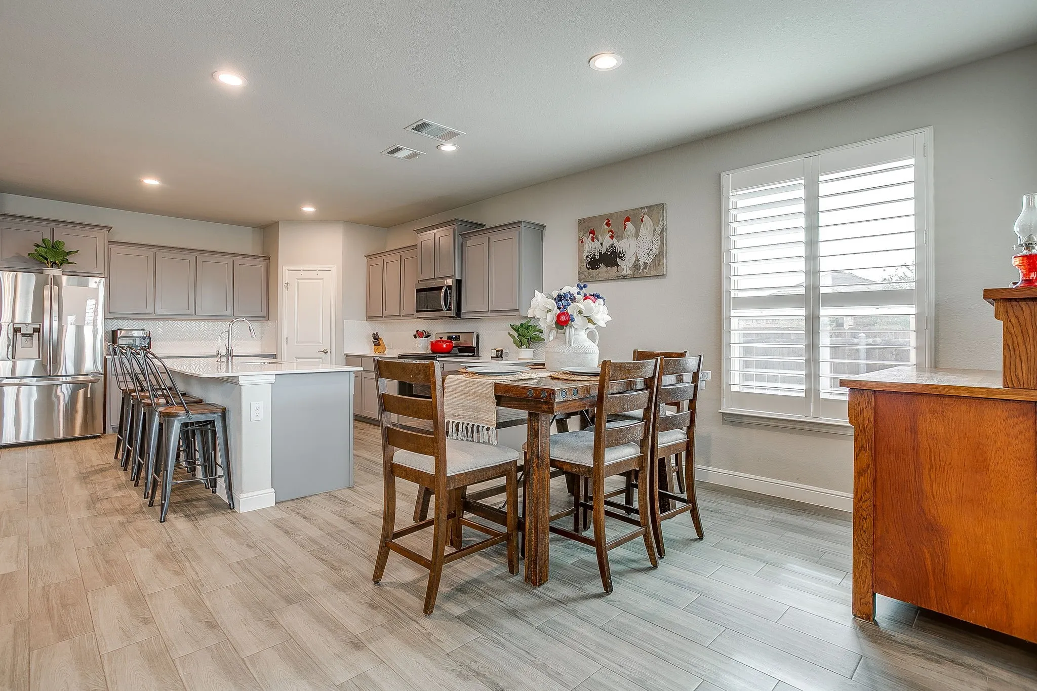Single Family Residence For Sale in Parker County , 1201 Kerrville Lane, Weatherford, Texas 76087, 4 Bedroom, 3 Bathroom, 2 Garage spaces, 2,461 Sqft, built in 2022, mls#21329676, Real Estate Agent in Weatherford, Homes For Sale in Parker county, Homes For Sale in Weatherford, Realtor in Weatherford Texas, Real Estate Brokerage Independent Realty Texas, Luminita Cordes Realtor