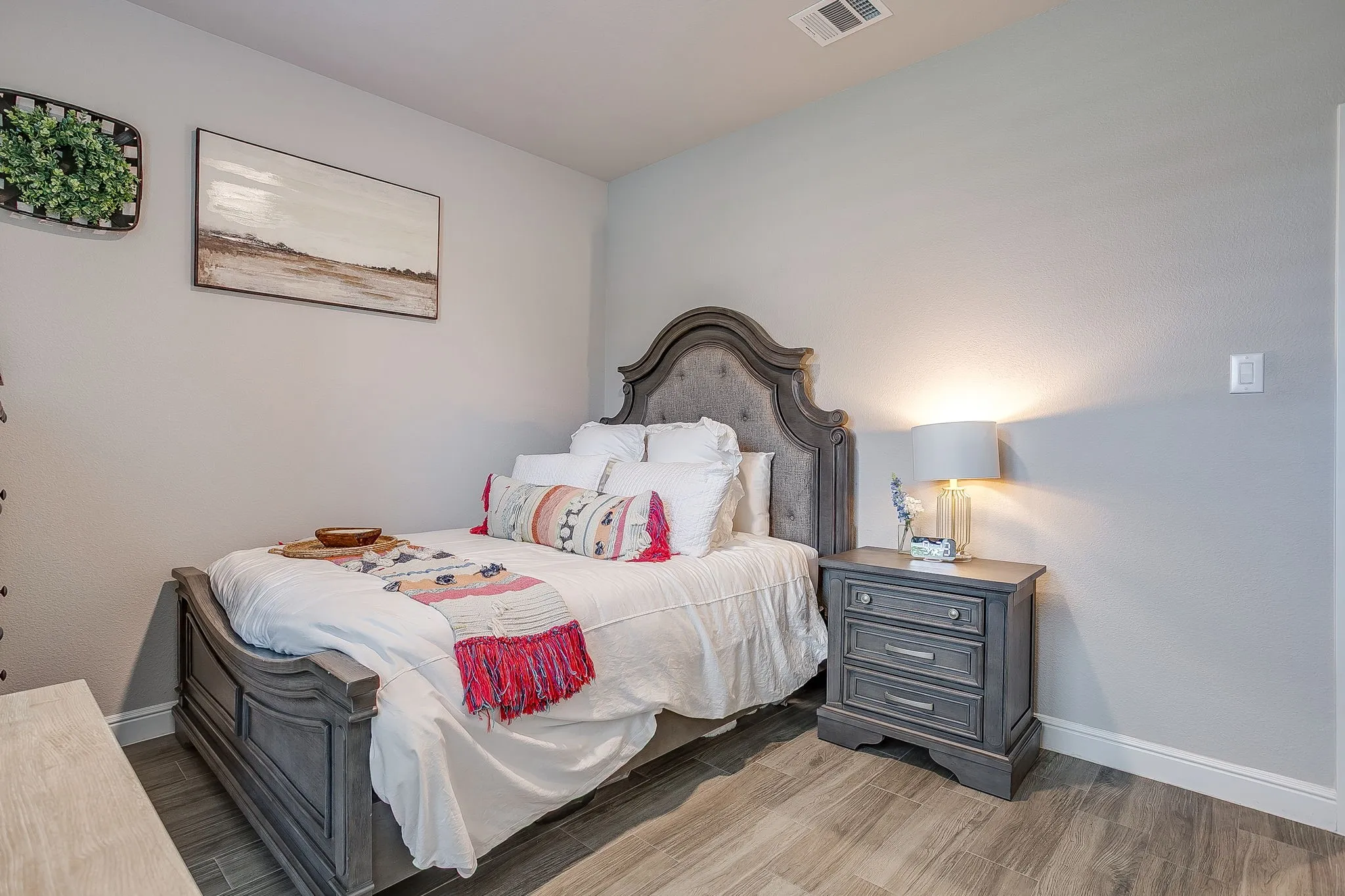 Single Family Residence For Sale in Parker County , 1201 Kerrville Lane, Weatherford, Texas 76087, 4 Bedroom, 3 Bathroom, 2 Garage spaces, 2,461 Sqft, built in 2022, mls#21329676, Real Estate Agent in Weatherford, Homes For Sale in Parker county, Homes For Sale in Weatherford, Realtor in Weatherford Texas, Real Estate Brokerage Independent Realty Texas, Luminita Cordes Realtor