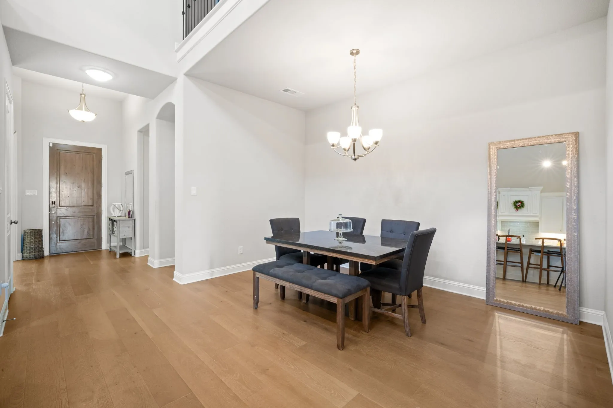 Single Family Residence For Sale in Ellis County , 225 Lariat Trail, Waxahachie, Texas 75165, 4 Bedroom, 3 Bathroom, 2 Garage spaces, 2,506 Sqft, built in 2020, mls#21329674, Real Estate Agent in Waxahachie, Homes For Sale in Ellis county, Homes For Sale in Waxahachie, Realtor in Waxahachie Texas, Real Estate Brokerage Independent Realty Texas, Luminita Cordes Realtor