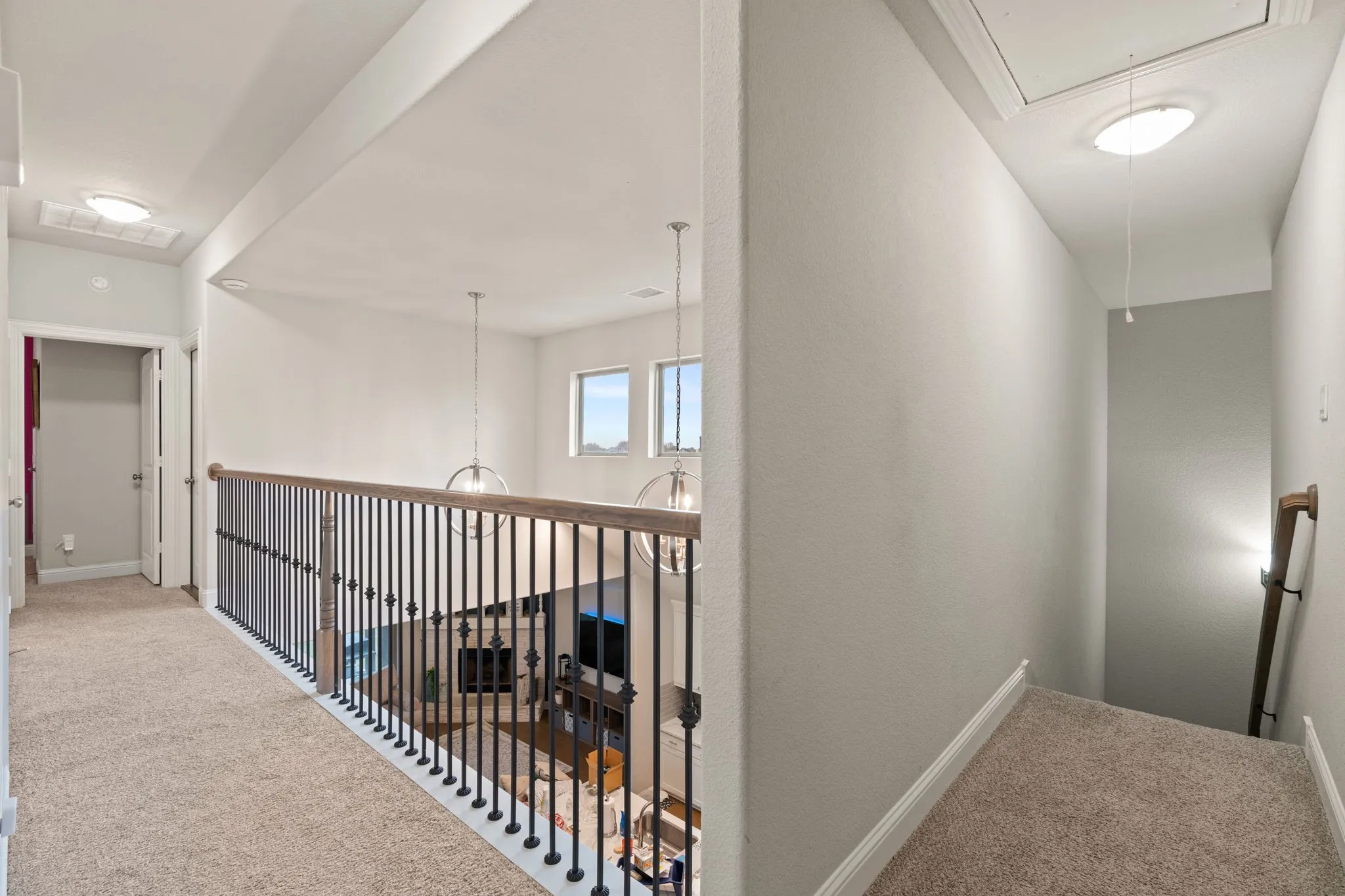 Single Family Residence For Sale in Ellis County , 225 Lariat Trail, Waxahachie, Texas 75165, 4 Bedroom, 3 Bathroom, 2 Garage spaces, 2,506 Sqft, built in 2020, mls#21329674, Real Estate Agent in Waxahachie, Homes For Sale in Ellis county, Homes For Sale in Waxahachie, Realtor in Waxahachie Texas, Real Estate Brokerage Independent Realty Texas, Luminita Cordes Realtor