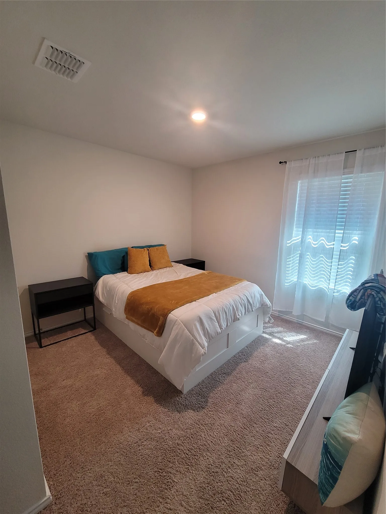 Single Family Residence For Sale in Kaufman County , 2430 Russell Street, Crandall, Texas 75114, 3 Bedrooms, 2 Bathrooms, 2 Garage spaces, 1,450 Sqft, built in 2021, Price $240,000, mls#21321592, Real Estate Agent in Crandall, Homes For Sale in Kaufman county, Homes For Sale in Crandall, Realtor in Crandall Texas, Real Estate Brokerage Independent Realty Texas, Luminita Cordes Realtor