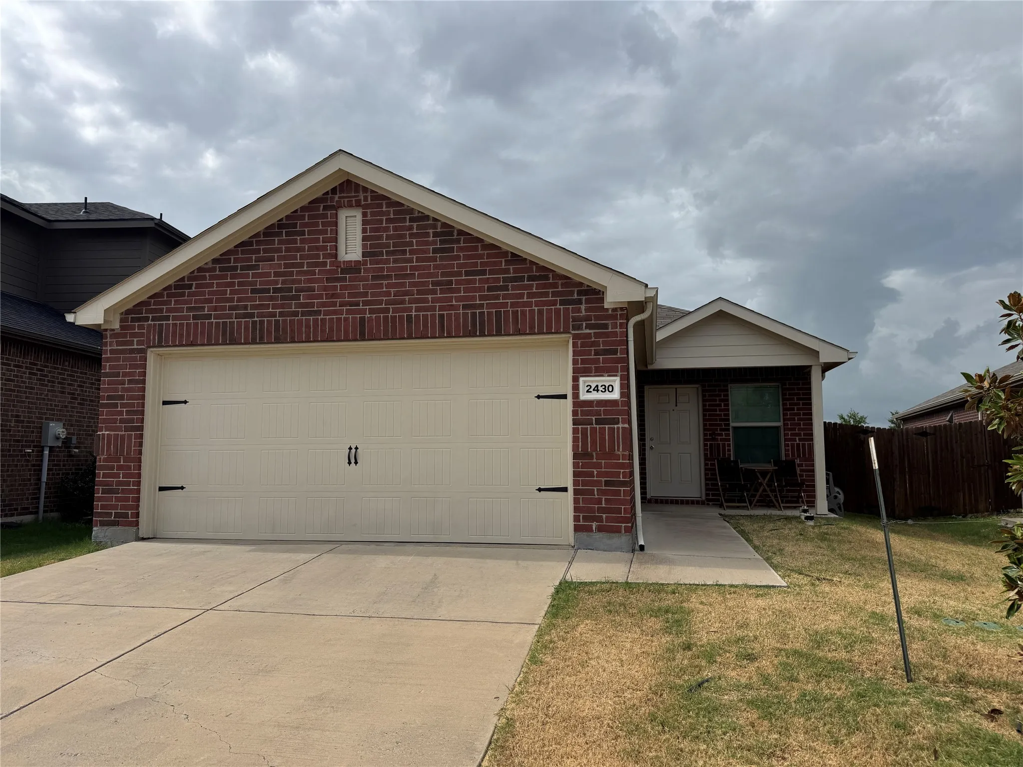 Single Family Residence For Sale in Kaufman County , 2430 Russell Street, Crandall, Texas 75114, 3 Bedrooms, 2 Bathrooms, 2 Garage spaces, 1,450 Sqft, built in 2021, Price $240,000, mls#21321592, Real Estate Agent in Crandall, Homes For Sale in Kaufman county, Homes For Sale in Crandall, Realtor in Crandall Texas, Real Estate Brokerage Independent Realty Texas, Luminita Cordes Realtor