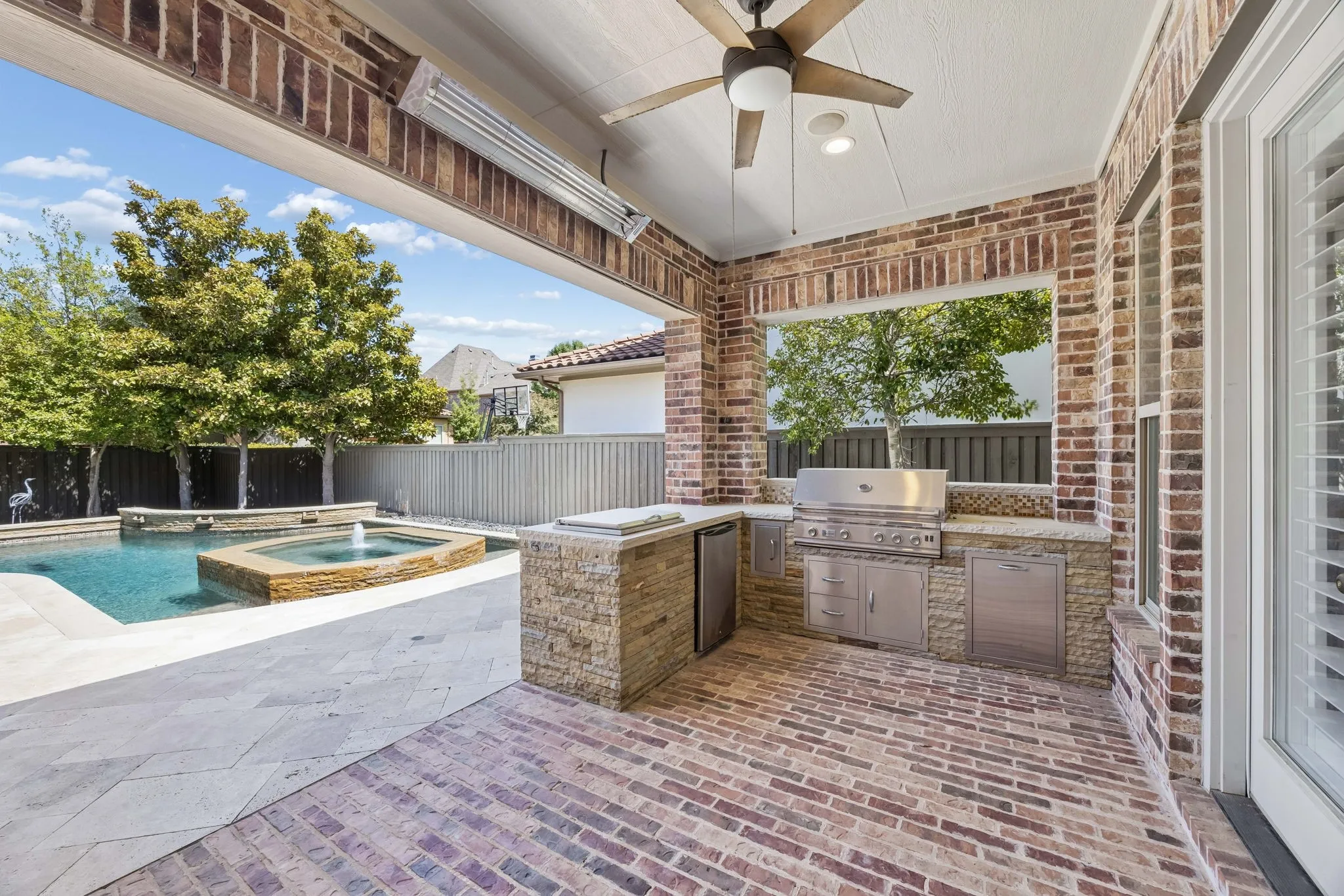 Single Family Residence For Sale in Denton County , 3688 Greenbrier Drive, Frisco, Texas 75033, 4 Bedroom, 5 Bathroom, 3 Garage spaces, 3,775 Sqft, built in 2010, mls#21329688, Real Estate Agent in Frisco, Homes For Sale in Denton county, Homes For Sale in Frisco, Realtor in Frisco Texas, Real Estate Brokerage Independent Realty Texas, Luminita Cordes Realtor