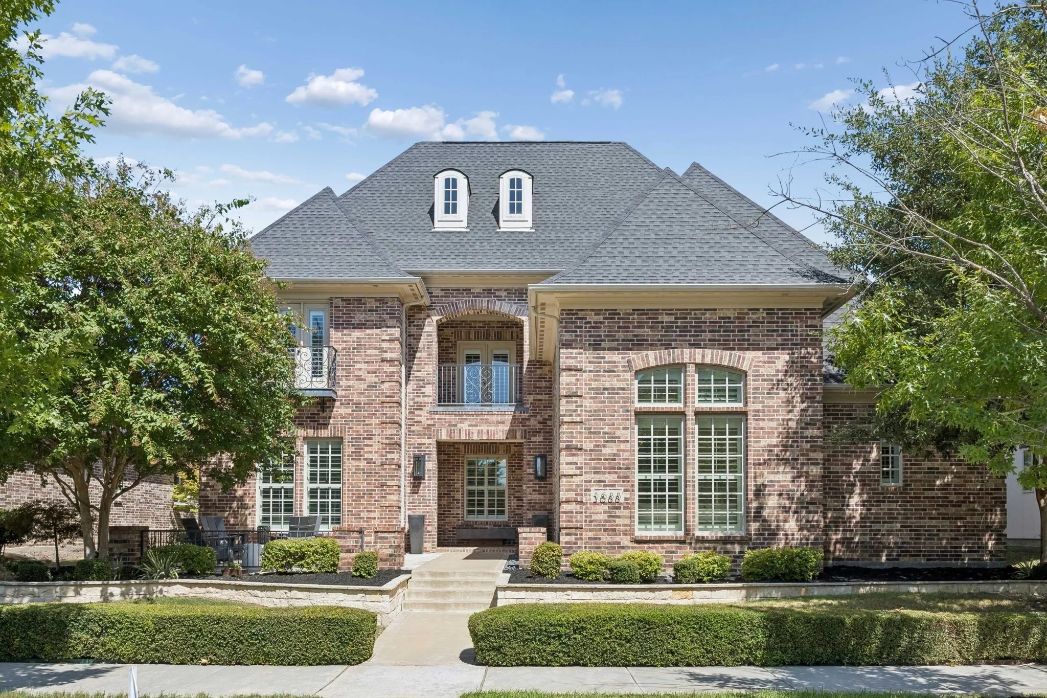 Single Family Residence For Sale in Denton County , 3688 Greenbrier Drive, Frisco, Texas 75033, 4 Bedroom, 5 Bathroom, 3 Garage spaces, 3,775 Sqft, built in 2010, mls#21329688, Real Estate Agent in Frisco, Homes For Sale in Denton county, Homes For Sale in Frisco, Realtor in Frisco Texas, Real Estate Brokerage Independent Realty Texas, Luminita Cordes Realtor