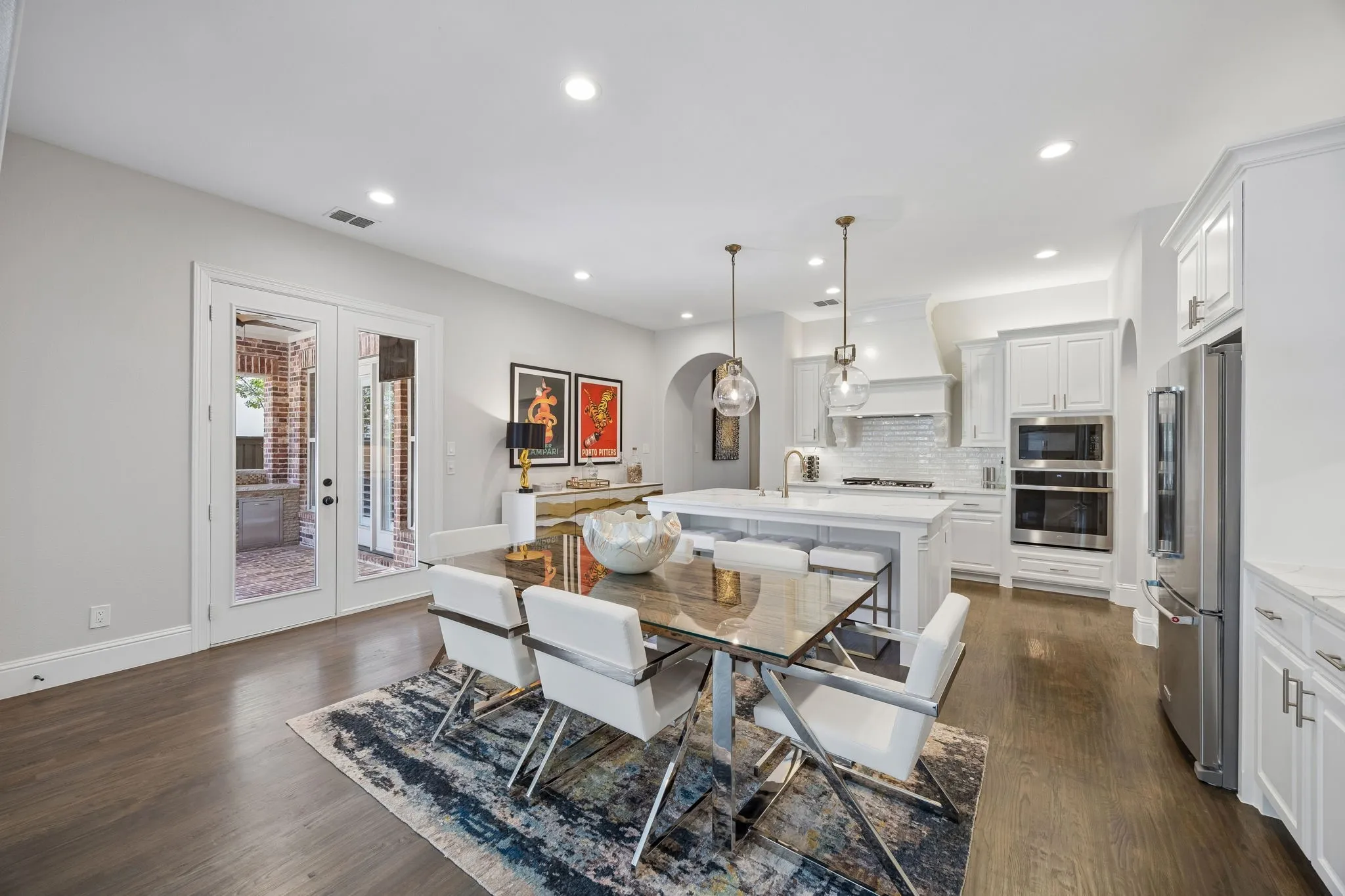 Single Family Residence For Sale in Denton County , 3688 Greenbrier Drive, Frisco, Texas 75033, 4 Bedroom, 5 Bathroom, 3 Garage spaces, 3,775 Sqft, built in 2010, mls#21329688, Real Estate Agent in Frisco, Homes For Sale in Denton county, Homes For Sale in Frisco, Realtor in Frisco Texas, Real Estate Brokerage Independent Realty Texas, Luminita Cordes Realtor