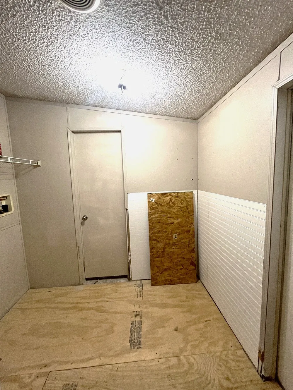 Manufactured Home For Sale in Hunt County , 1312 Raintree Road, West Tawakoni, Texas 75474, 4 Bedroom, 2 Bathroom, Garage spaces, 2,304 Sqft, built in 2007, mls#21329691, Real Estate Agent in West Tawakoni, Homes For Sale in Hunt county, Homes For Sale in West Tawakoni, Realtor in West Tawakoni Texas, Real Estate Brokerage Independent Realty Texas, Luminita Cordes Realtor
