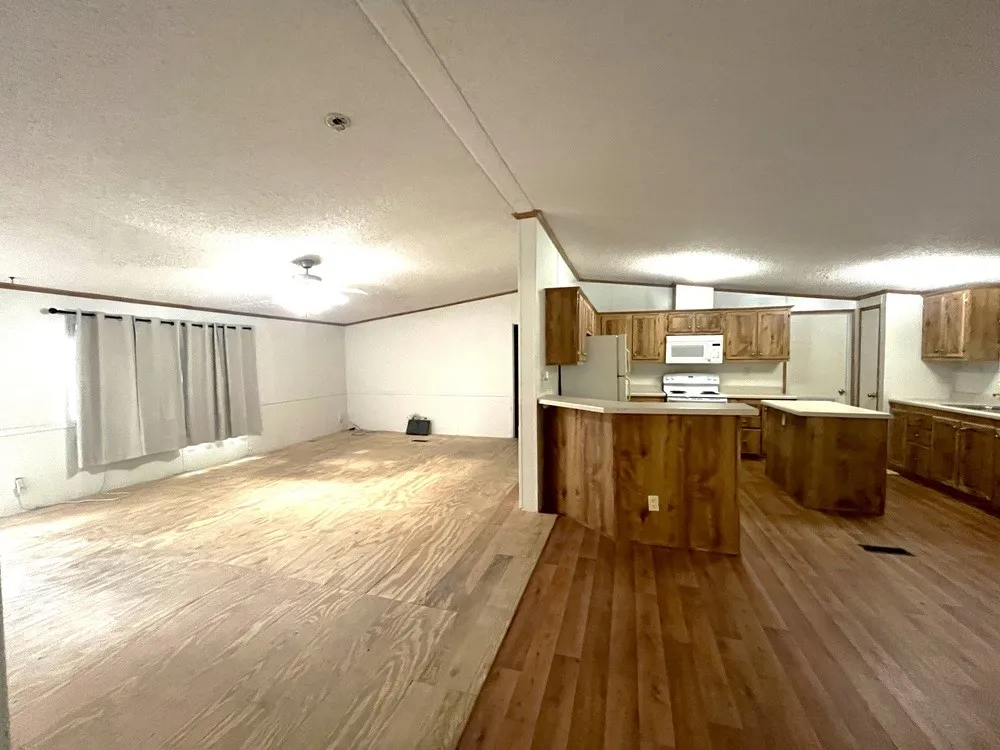 Manufactured Home For Sale in Hunt County , 1312 Raintree Road, West Tawakoni, Texas 75474, 4 Bedroom, 2 Bathroom, Garage spaces, 2,304 Sqft, built in 2007, mls#21329691, Real Estate Agent in West Tawakoni, Homes For Sale in Hunt county, Homes For Sale in West Tawakoni, Realtor in West Tawakoni Texas, Real Estate Brokerage Independent Realty Texas, Luminita Cordes Realtor