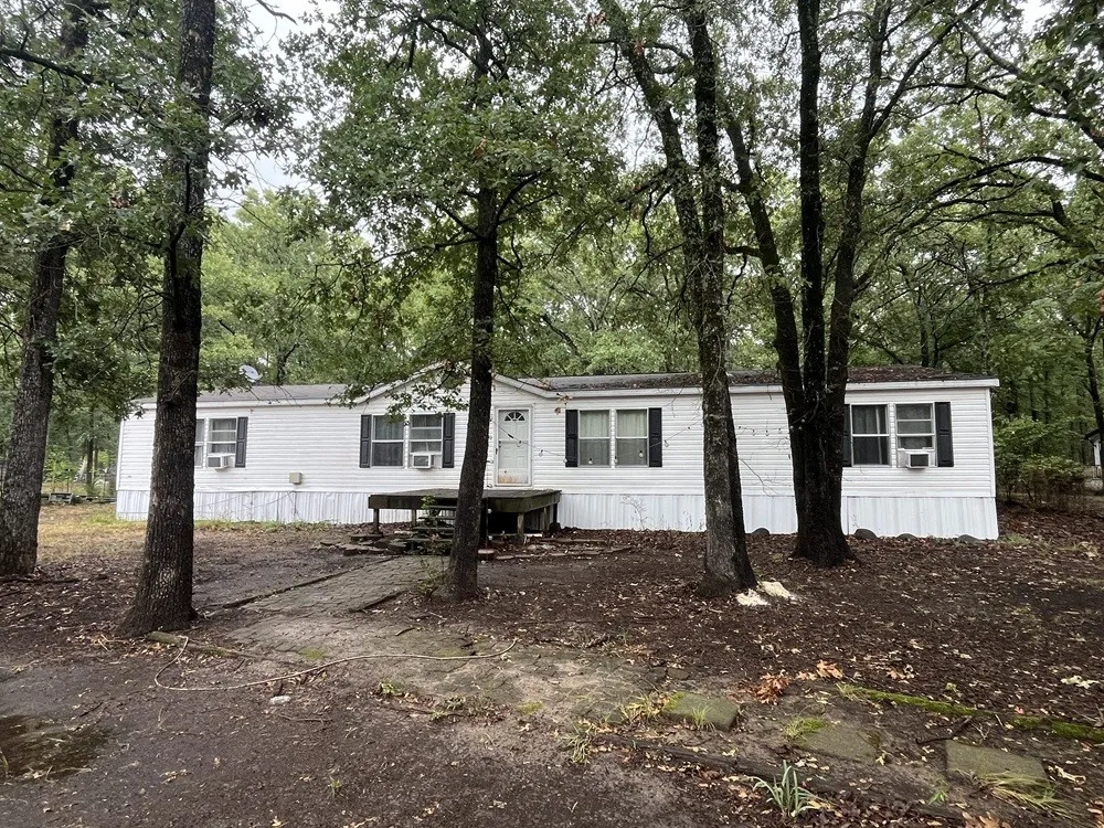 Manufactured Home For Sale in Hunt County , 1312 Raintree Road, West Tawakoni, Texas 75474, 4 Bedroom, 2 Bathroom, Garage spaces, 2,304 Sqft, built in 2007, mls#21329691, Real Estate Agent in West Tawakoni, Homes For Sale in Hunt county, Homes For Sale in West Tawakoni, Realtor in West Tawakoni Texas, Real Estate Brokerage Independent Realty Texas, Luminita Cordes Realtor