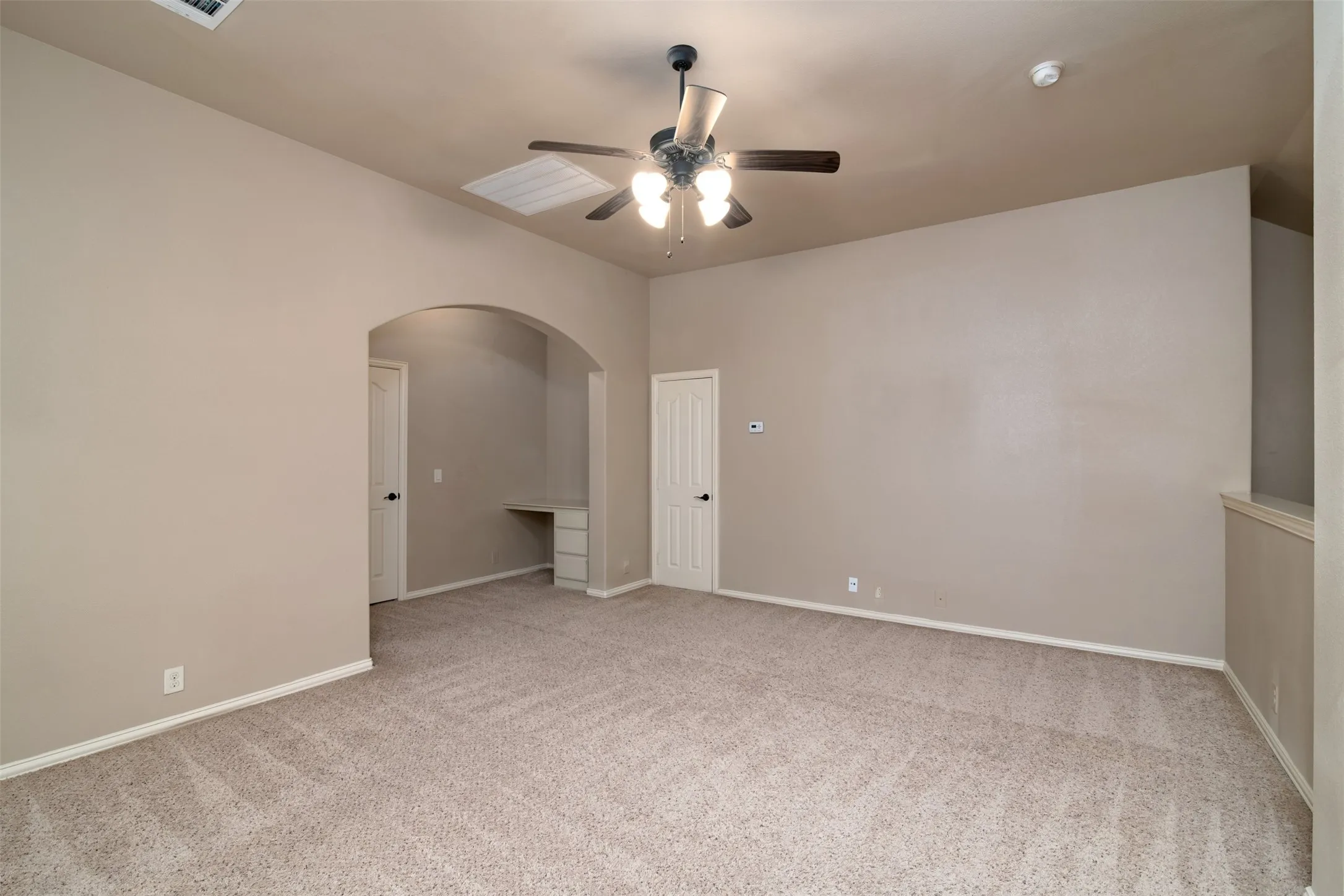 Single Family Residence For Rent in Denton County , 3417 Tempest Lane, Little Elm, Texas 75068, 4 Bedrooms, 3 Bathrooms, 2 Garage spaces, 2,755 Sqft, built in 2014, Price $2,990, mls#21329614, Real Estate Agent in Little Elm, Homes For Rent in Denton county, Homes For Rent in Little Elm, Realtor in Little Elm Texas, Real Estate Brokerage Independent Realty Texas, Luminita Cordes Realtor