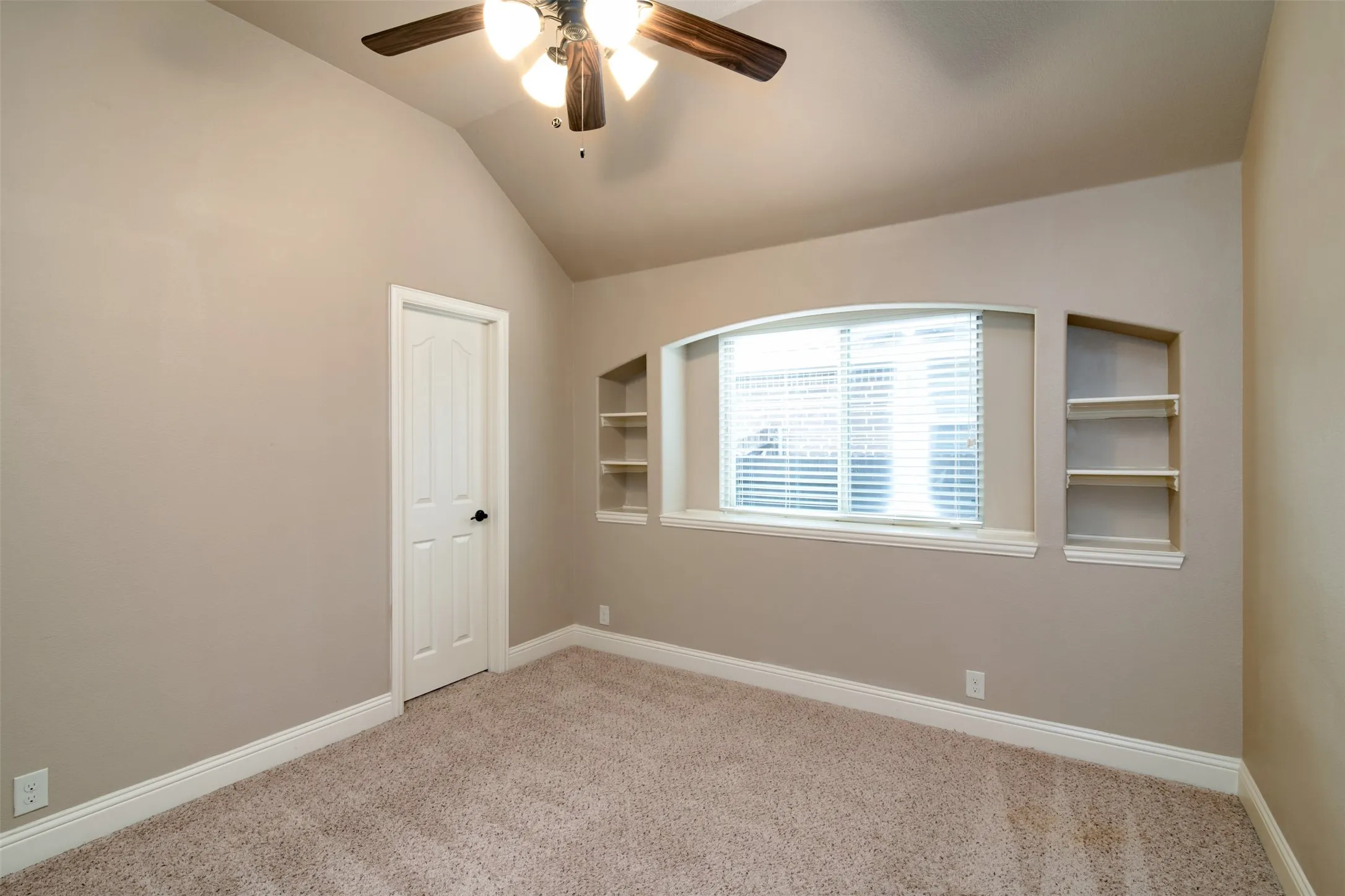 Single Family Residence For Rent in Denton County , 3417 Tempest Lane, Little Elm, Texas 75068, 4 Bedrooms, 3 Bathrooms, 2 Garage spaces, 2,755 Sqft, built in 2014, Price $2,990, mls#21329614, Real Estate Agent in Little Elm, Homes For Rent in Denton county, Homes For Rent in Little Elm, Realtor in Little Elm Texas, Real Estate Brokerage Independent Realty Texas, Luminita Cordes Realtor