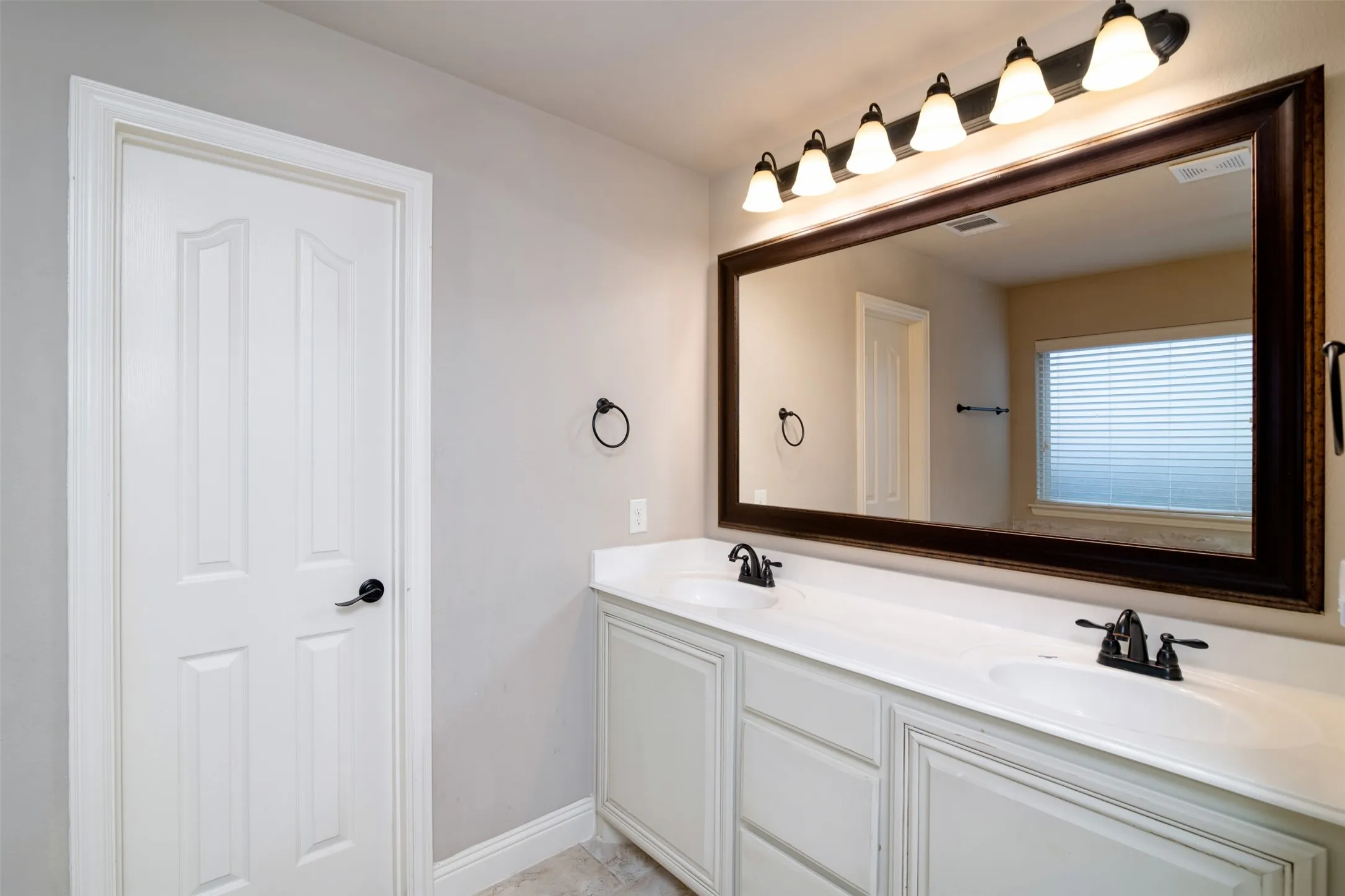 Single Family Residence For Rent in Denton County , 3417 Tempest Lane, Little Elm, Texas 75068, 4 Bedrooms, 3 Bathrooms, 2 Garage spaces, 2,755 Sqft, built in 2014, Price $2,990, mls#21329614, Real Estate Agent in Little Elm, Homes For Rent in Denton county, Homes For Rent in Little Elm, Realtor in Little Elm Texas, Real Estate Brokerage Independent Realty Texas, Luminita Cordes Realtor