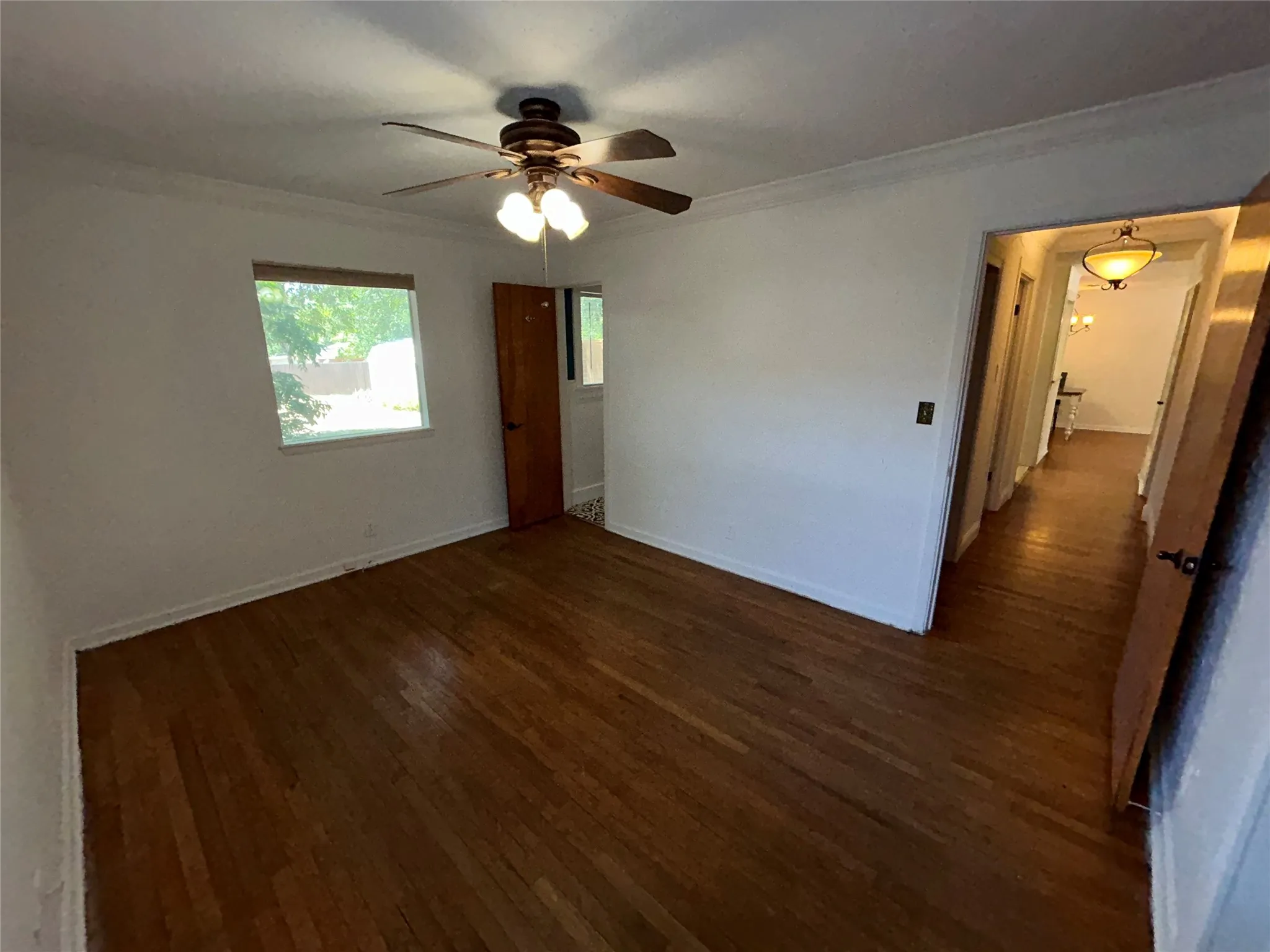Single Family Residence For Sale in Young County , 908 Fairview Street, Graham, Texas 76450, 4 Bedroom, 3 Bathroom, Garage spaces, 1,470 Sqft, built in 1960, mls#21329715, Real Estate Agent in Graham, Homes For Sale in Young county, Homes For Sale in Graham, Realtor in Graham Texas, Real Estate Brokerage Independent Realty Texas, Luminita Cordes Realtor