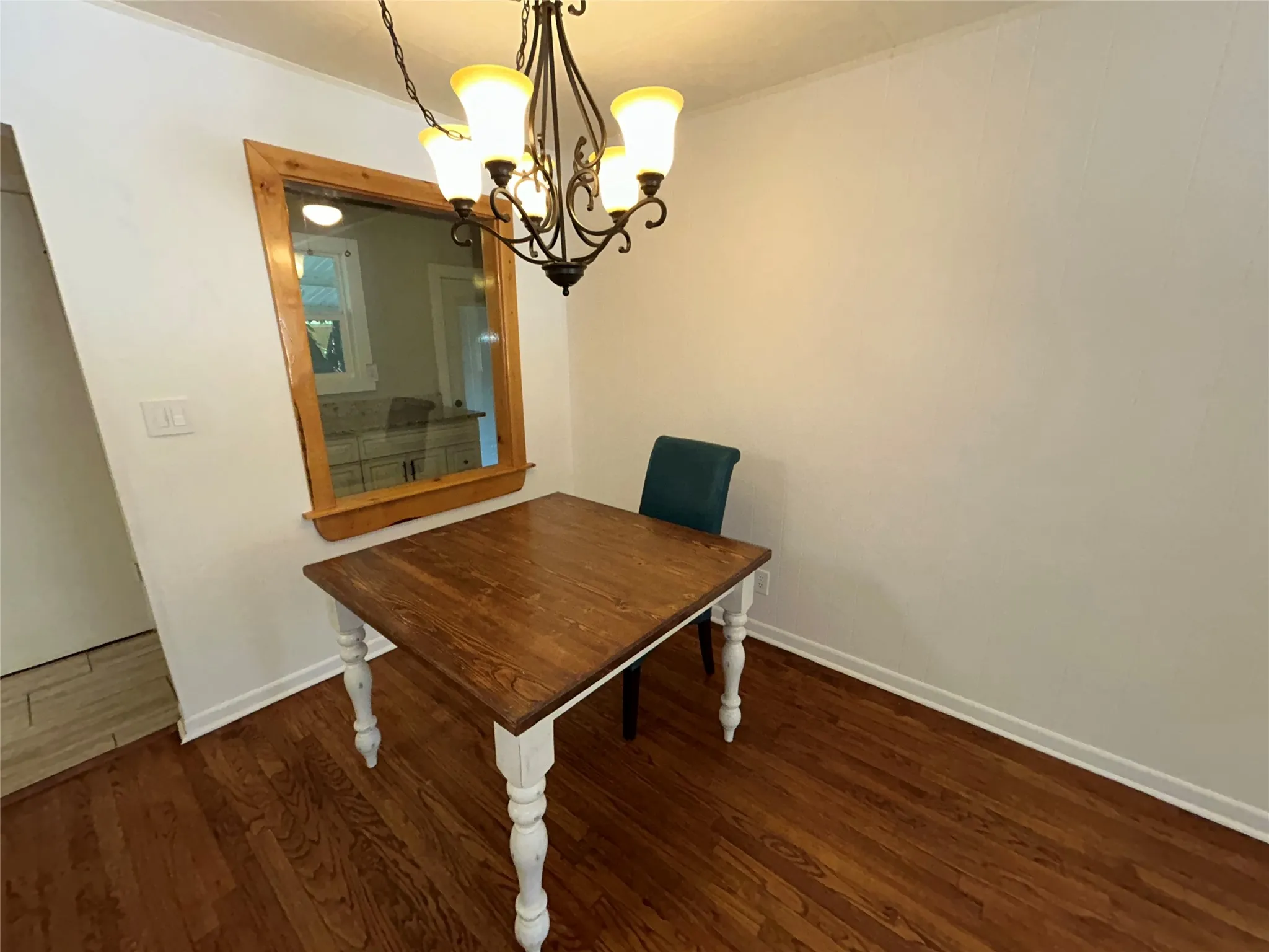 Single Family Residence For Sale in Young County , 908 Fairview Street, Graham, Texas 76450, 4 Bedroom, 3 Bathroom, Garage spaces, 1,470 Sqft, built in 1960, mls#21329715, Real Estate Agent in Graham, Homes For Sale in Young county, Homes For Sale in Graham, Realtor in Graham Texas, Real Estate Brokerage Independent Realty Texas, Luminita Cordes Realtor