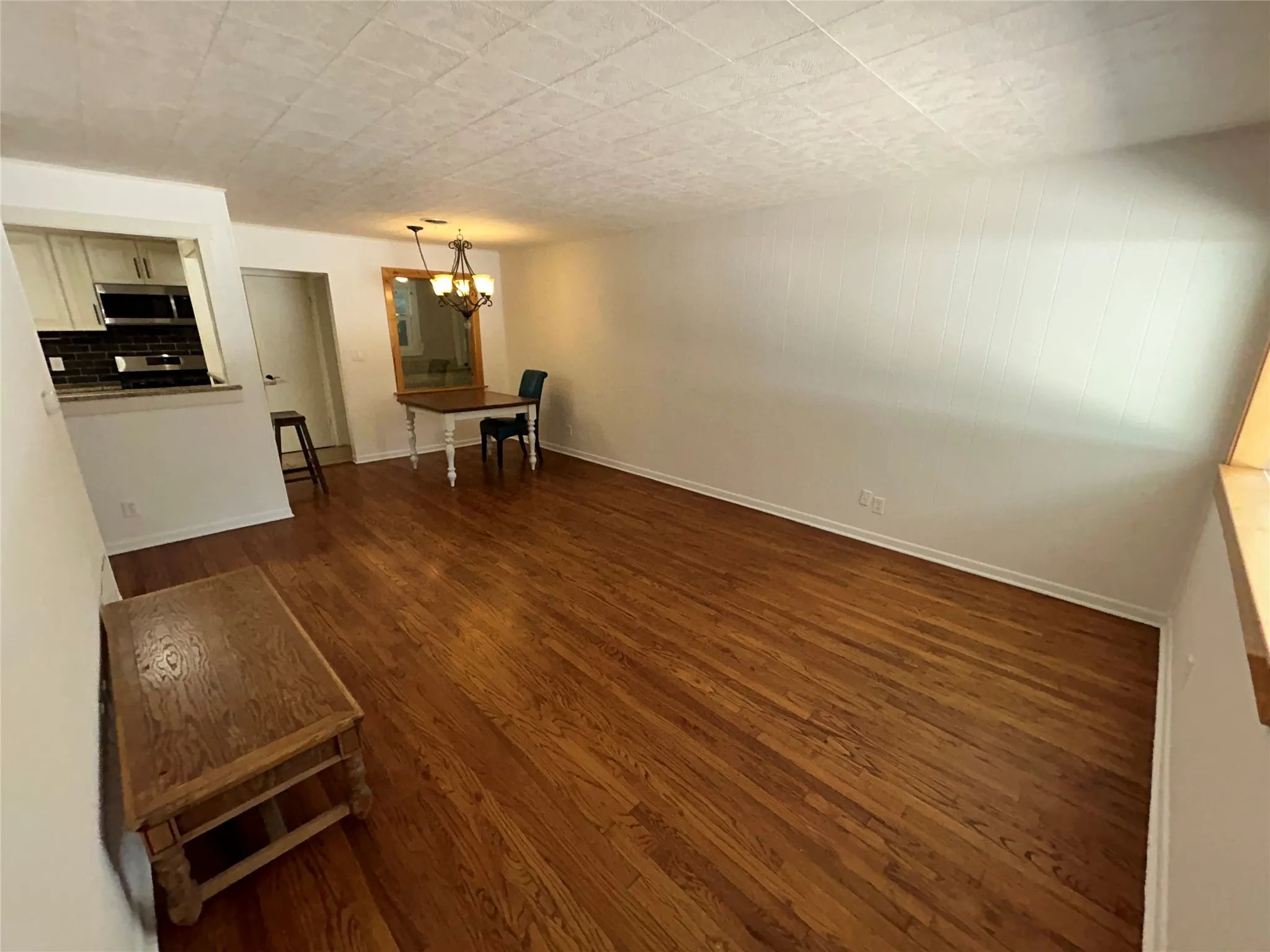 Single Family Residence For Sale in Young County , 908 Fairview Street, Graham, Texas 76450, 4 Bedroom, 3 Bathroom, Garage spaces, 1,470 Sqft, built in 1960, mls#21329715, Real Estate Agent in Graham, Homes For Sale in Young county, Homes For Sale in Graham, Realtor in Graham Texas, Real Estate Brokerage Independent Realty Texas, Luminita Cordes Realtor