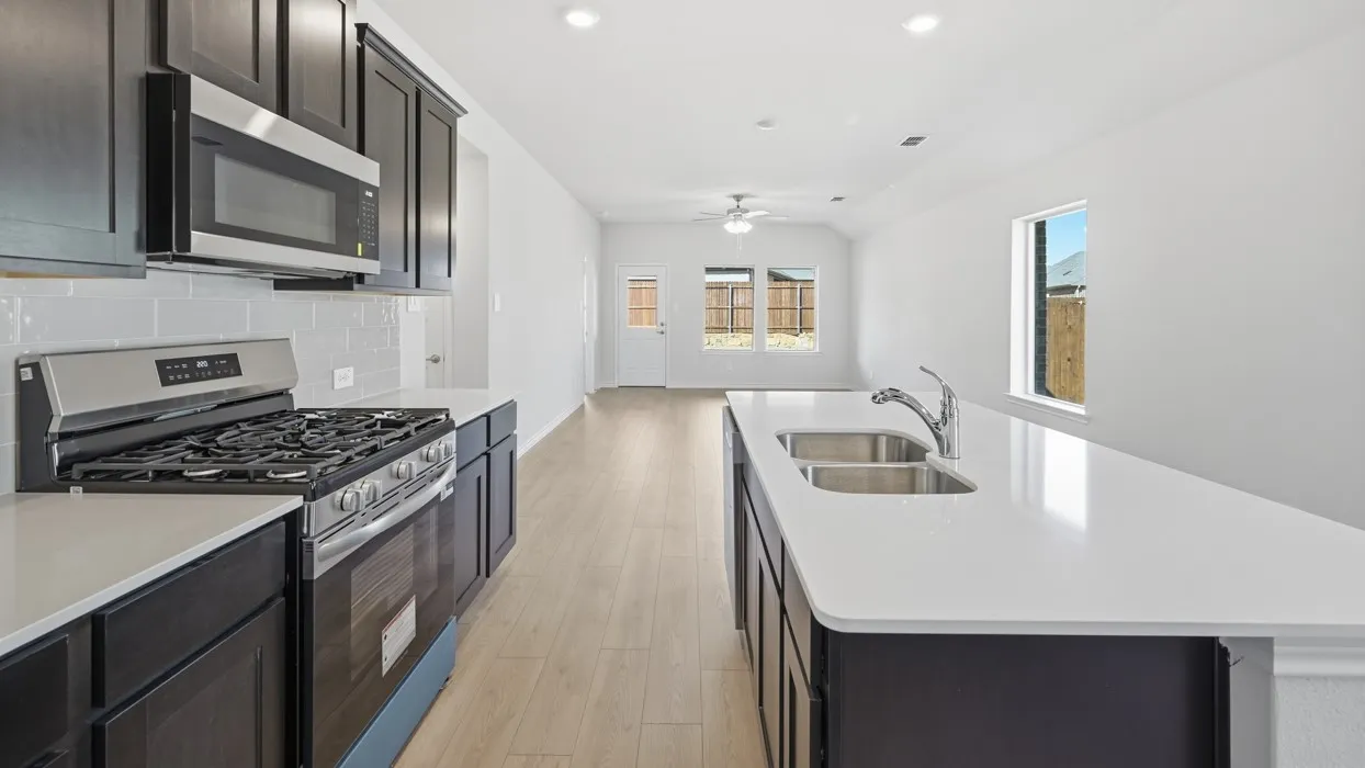 Single Family Residence For Sale in Collin County , 2025 Whispering Lane, Celina, Texas 75009, 3 Bedroom, 2 Bathroom, 2 Garage spaces, 1,335 Sqft, built in 2026, mls#21329719, Real Estate Agent in Celina, Homes For Sale in Collin county, Homes For Sale in Celina, Realtor in Celina Texas, Real Estate Brokerage Independent Realty Texas, Luminita Cordes Realtor